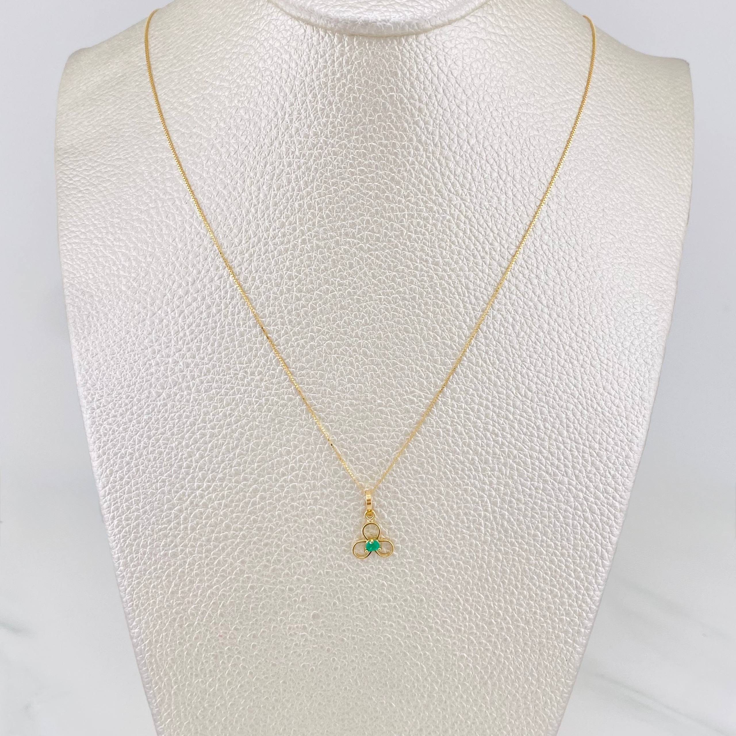 Venetian Chain Set + Emerald Flower Pendant 0.06pts / 1.35g / 15 3/4 in 18K Yellow Gold