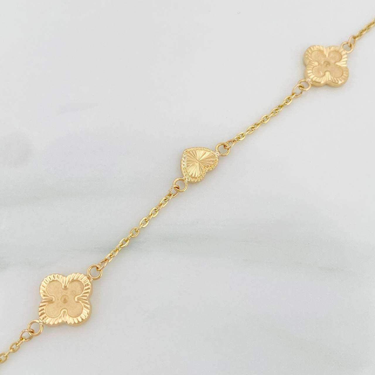 Classic Link Bracelet Clover 3.15g / 7 1/2 in / 1.65mm Yellow Gold 18K