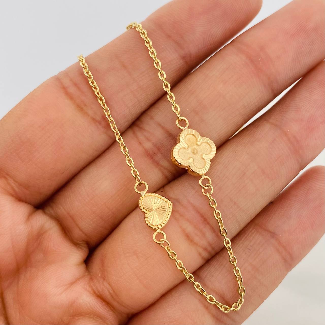 Cadena Aro Seguido Trebol 5.7g / 20 in / 1.55mm Oro Amarillo 18K