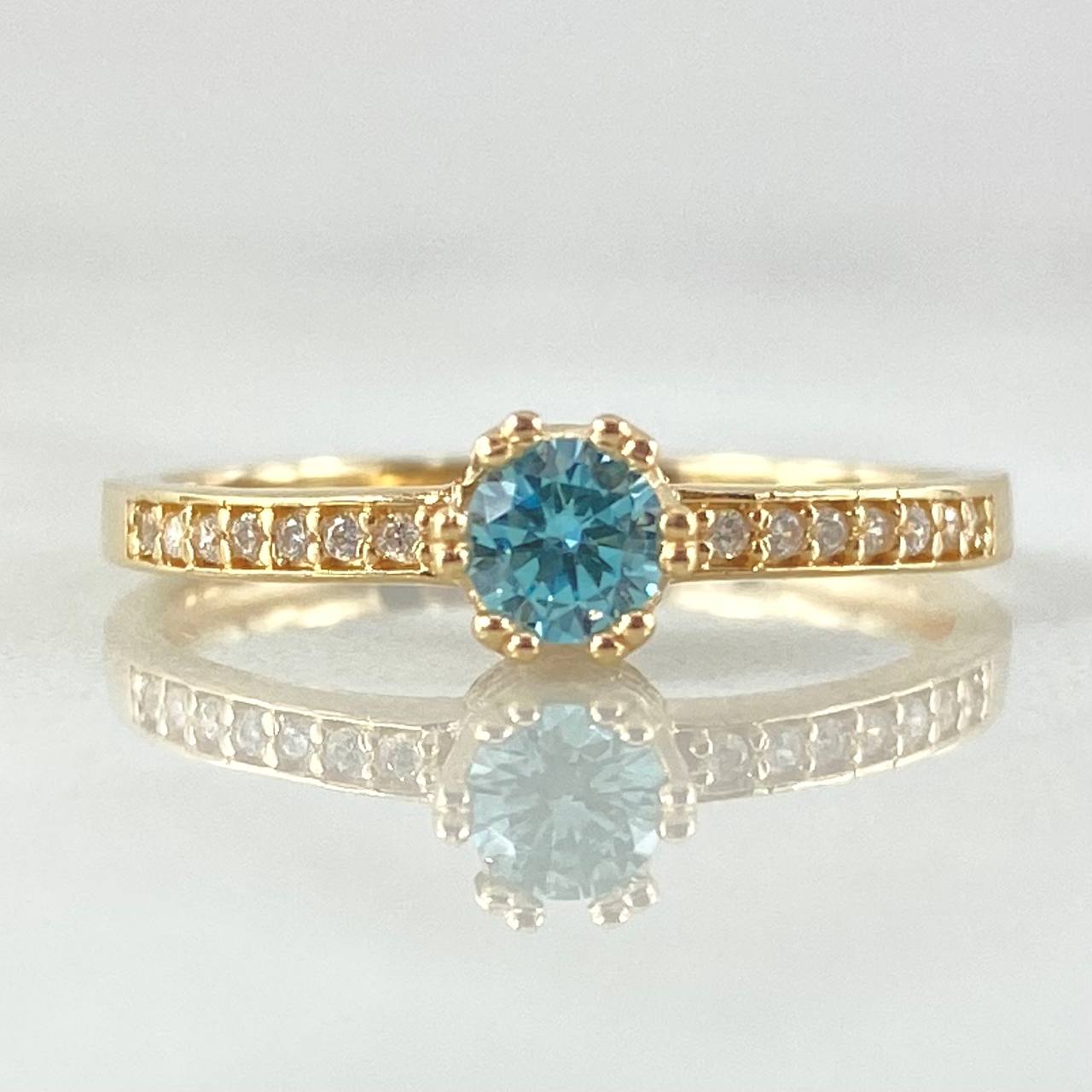 Crowned Solitaire Ring 2.25gr / Size 7 1/4 / 18K Gold