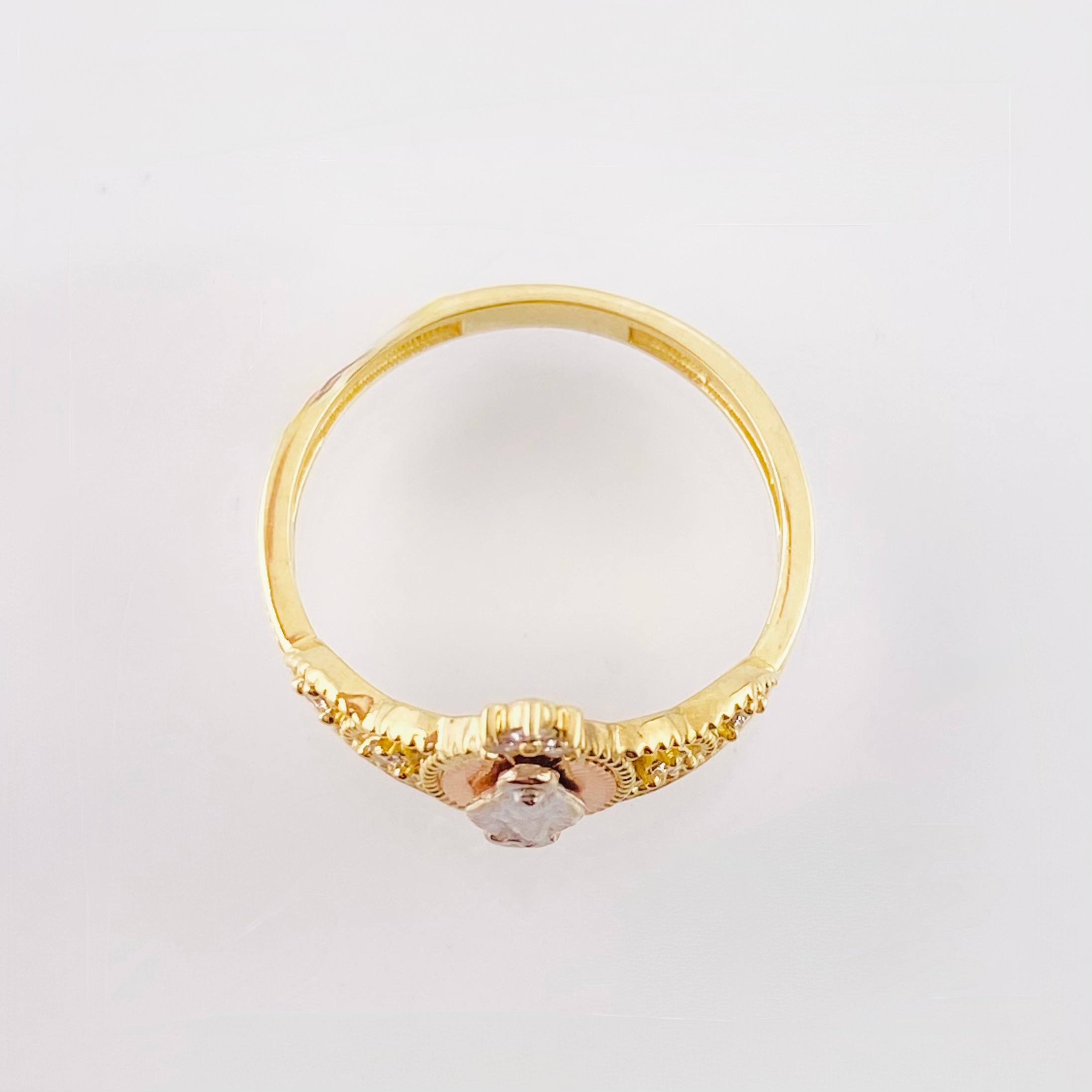 Anillo Corona Milagrosa 3.15gr / T6 3/4 / Tres Oros 18K ©