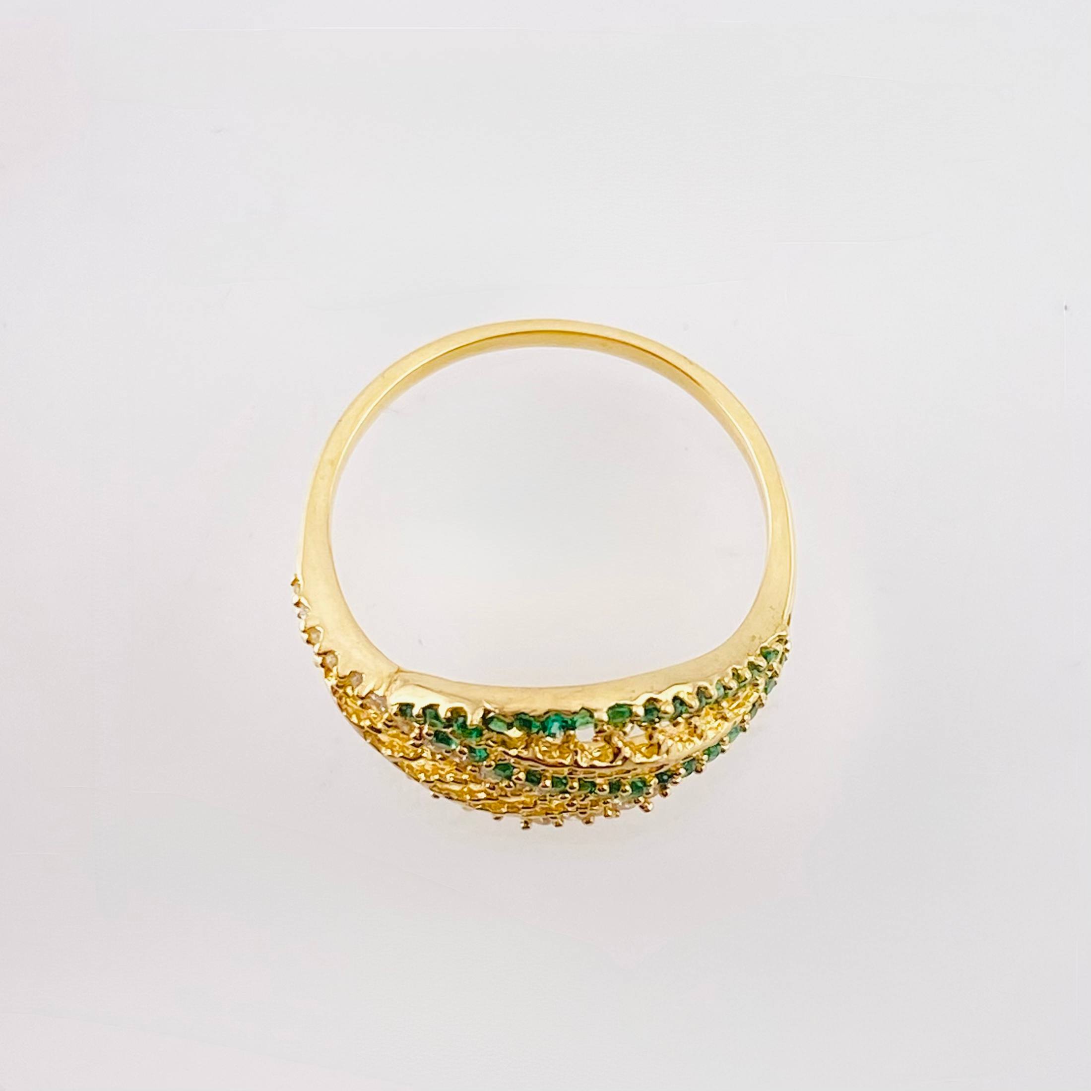 Anillo Hojas Entrelazadas 2.5gr / T6 / Oro Amarillo 18K ©