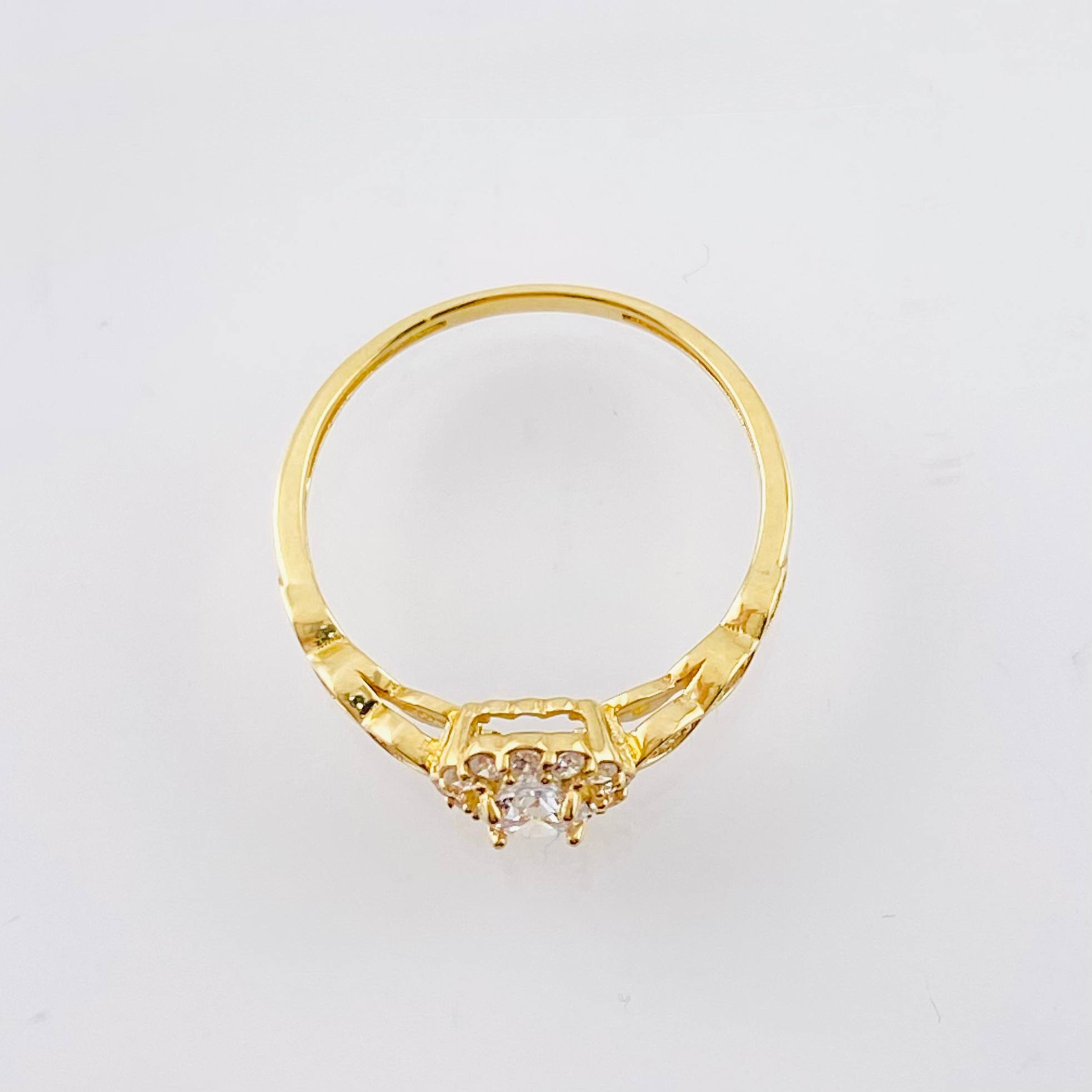 Anillo Halo Ojal 1.75gr / T6 1/4 / Oro Amarillo 18K