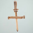 Dije Cruz Clavo 4.15gr / 1 3/4 in / Oro Rosa 18K $