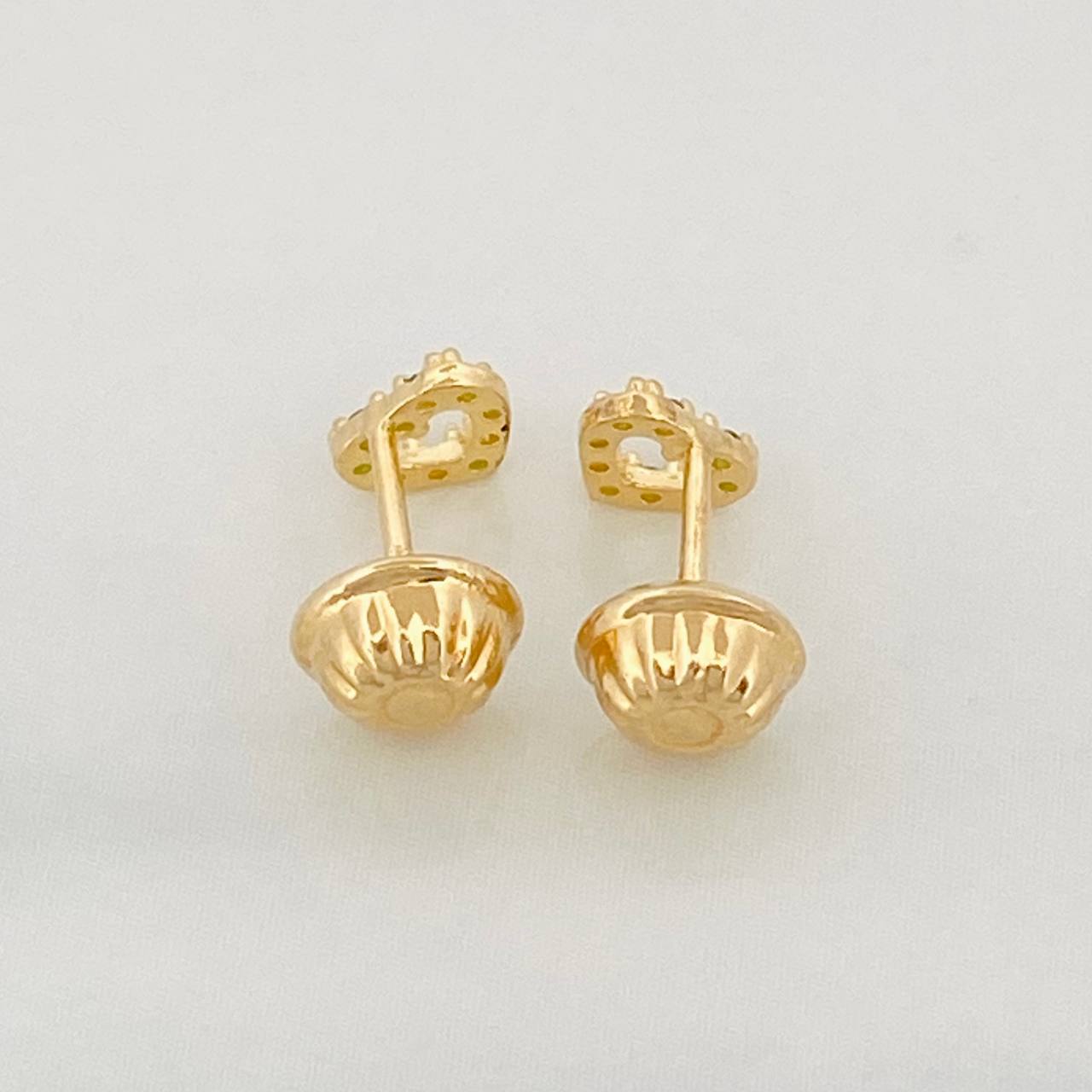 Topos Silueta Corazon 0.55g / in / 4.6mm Oro Amarillo 18K