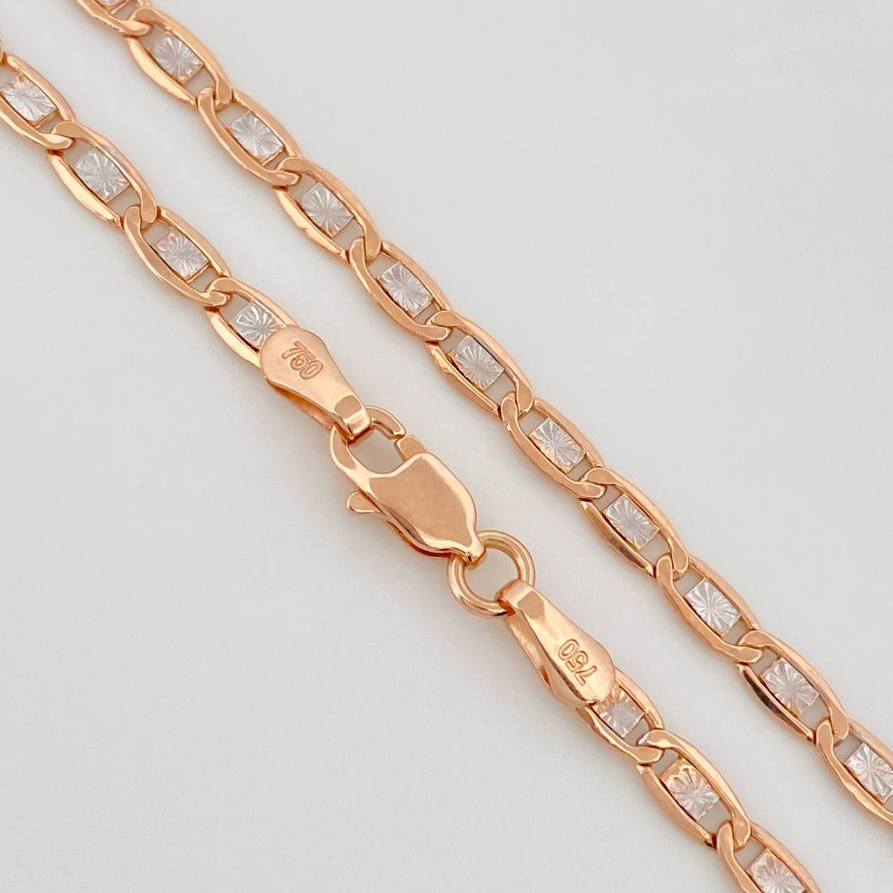 Flat Mariner Chain 4.3g / 24 in / 2.81mm Two-Tone White Rose 18K