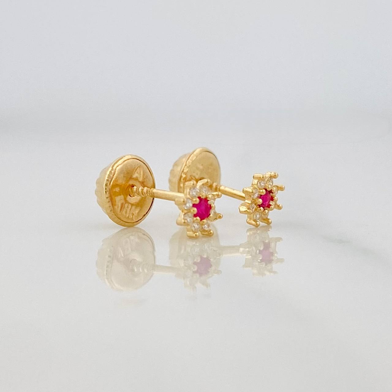 Flower Stud Earrings 0.5g / in / 4mm Yellow Gold 18K