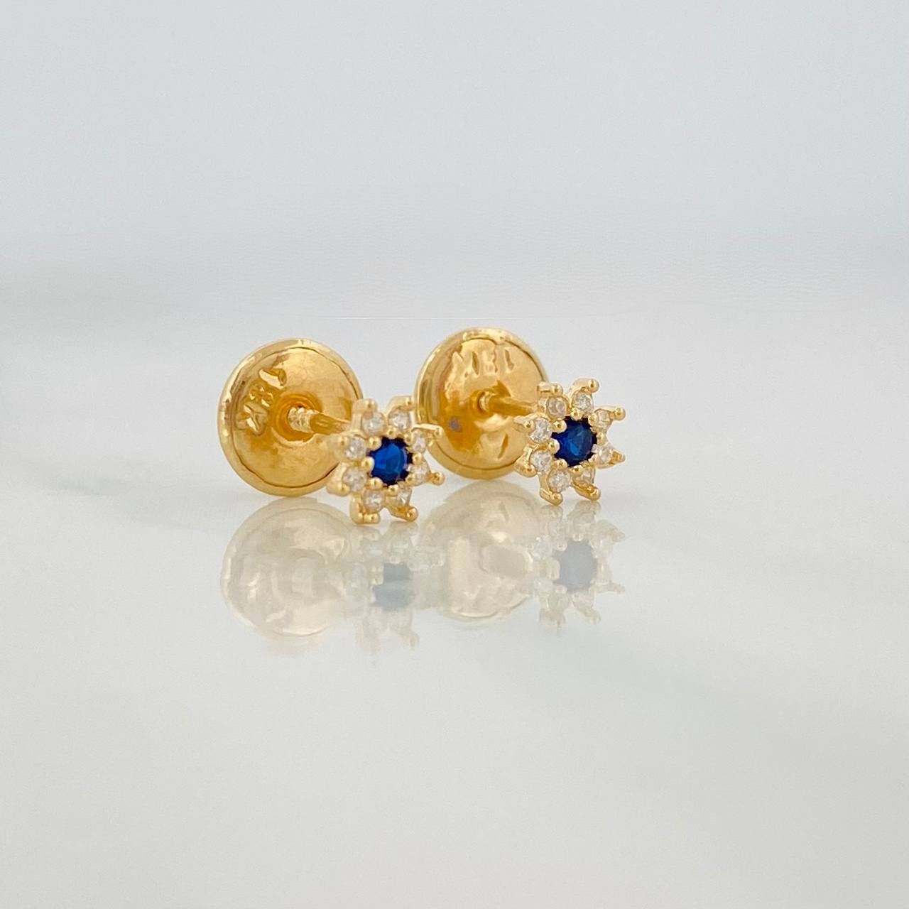 Flower Stud Earrings 0.5g / in / 4mm Yellow Gold 18K