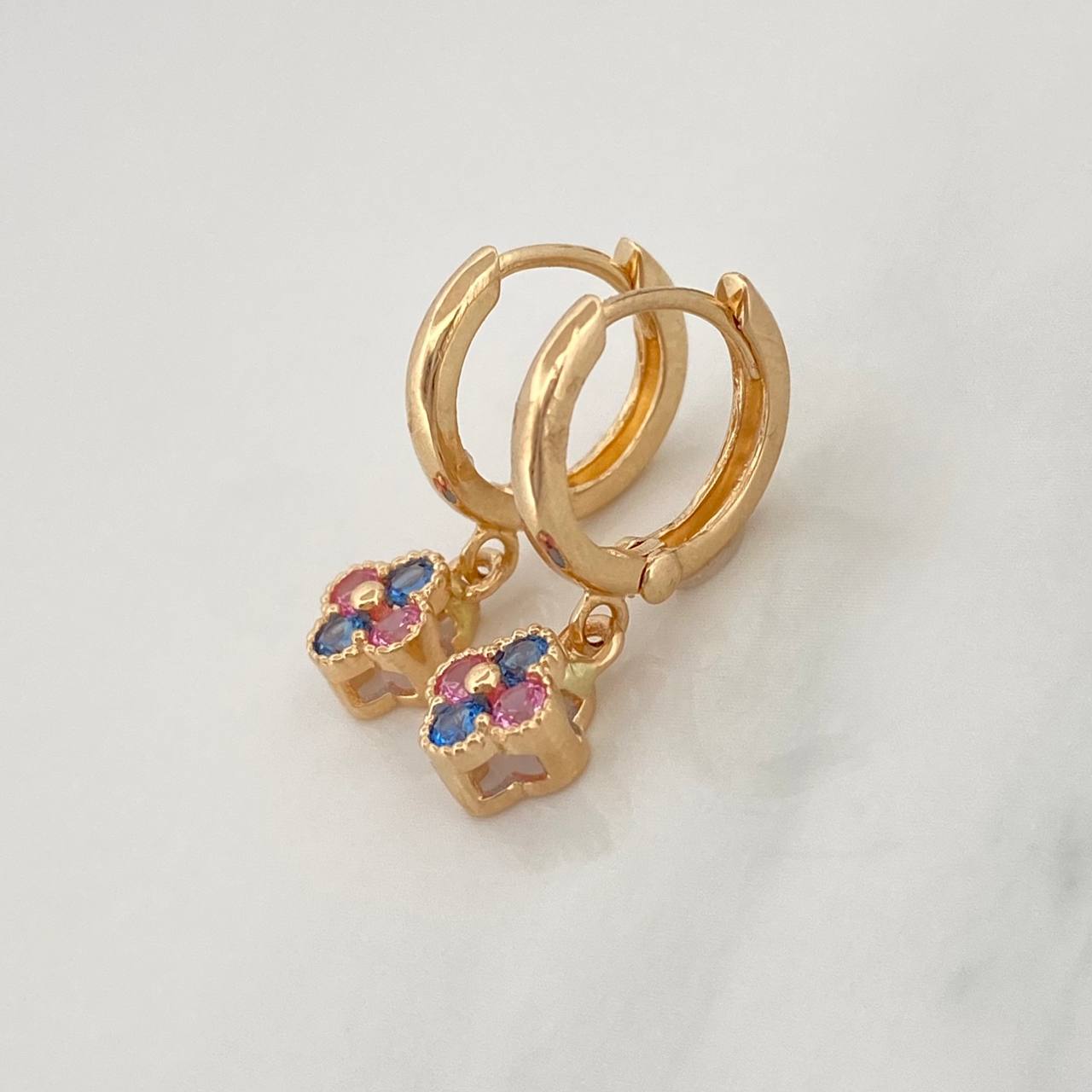 Hoop Earrings Flores 2.15g / 3/4 in 18K Yellow Gold