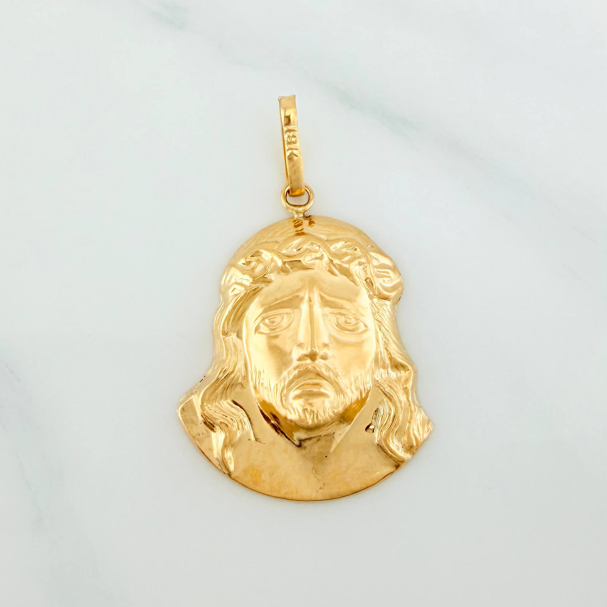 Pendant Face of Christ 2.5 g / 1 1/2 in 18K Yellow Gold