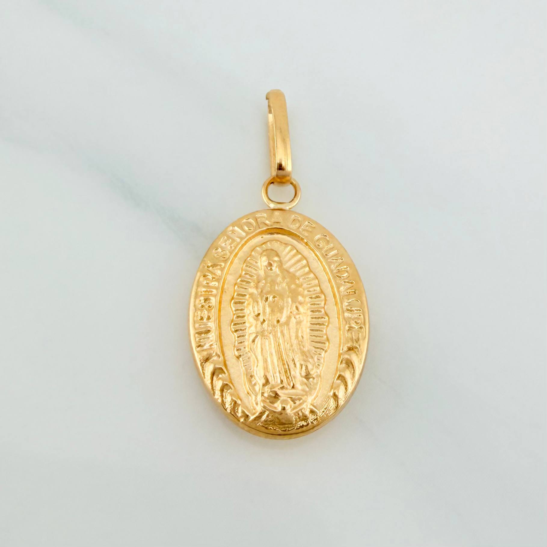 Pendant Virgin of Guadalupe 1.1 g / 1 in Yellow Gold 18K