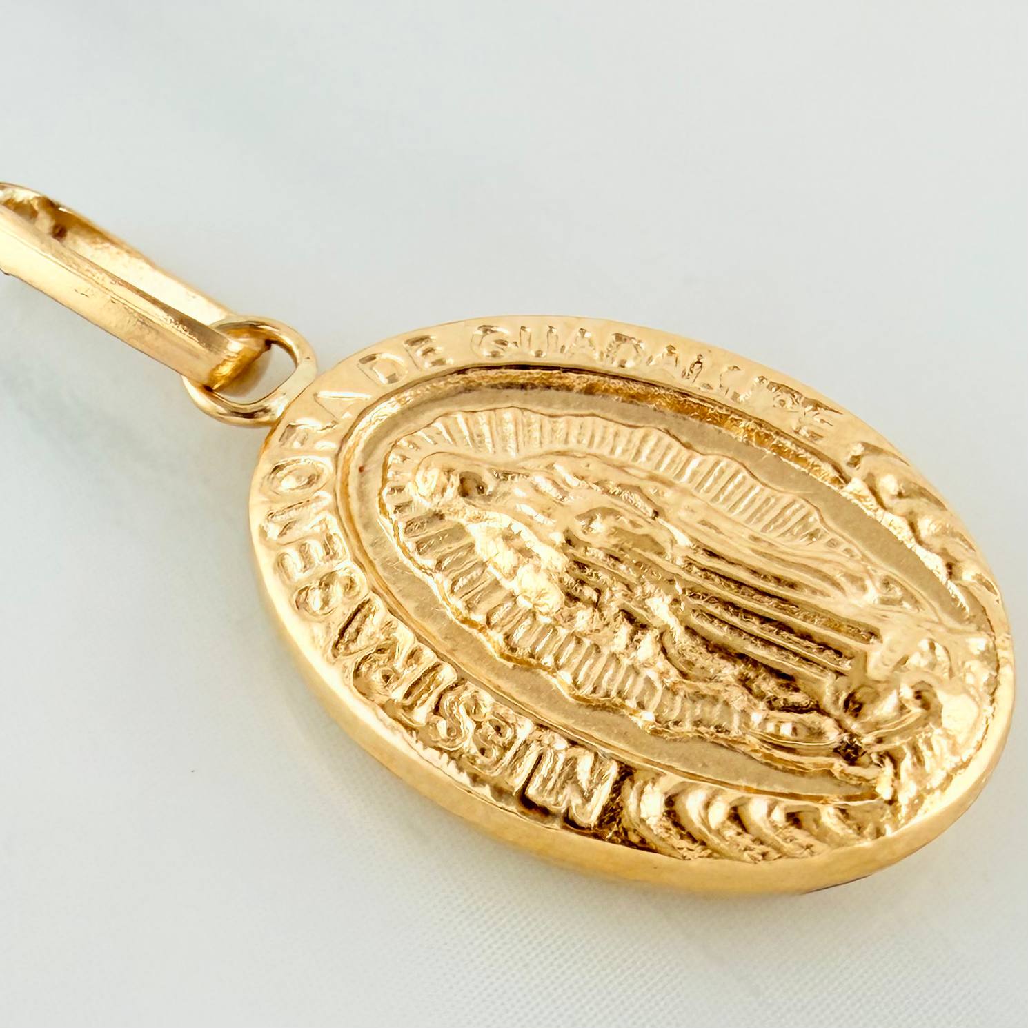Pendant Virgin of Guadalupe 1.1 g / 1 in Yellow Gold 18K