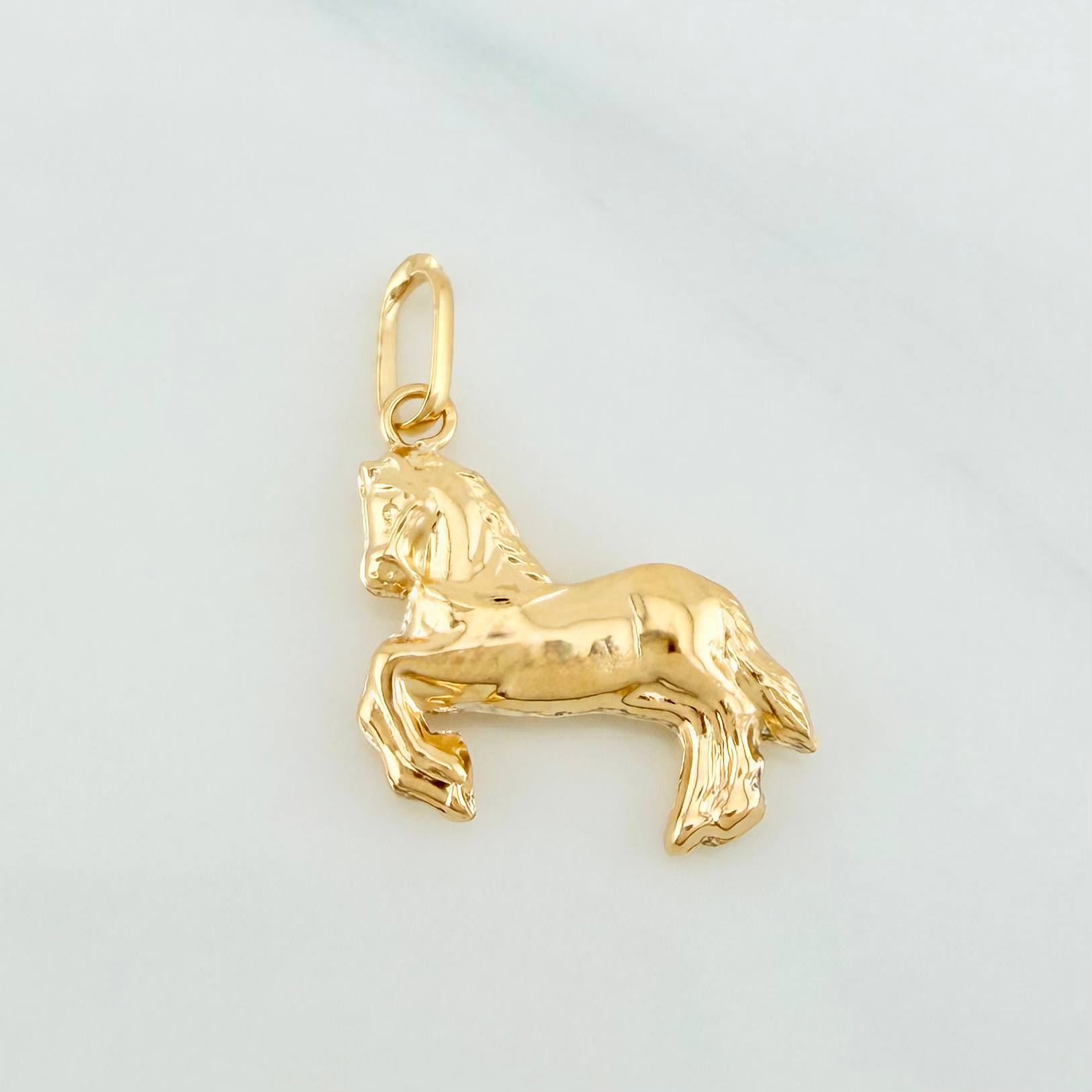 Pendant Horse 0.9 g / 1 in Yellow Gold 18K