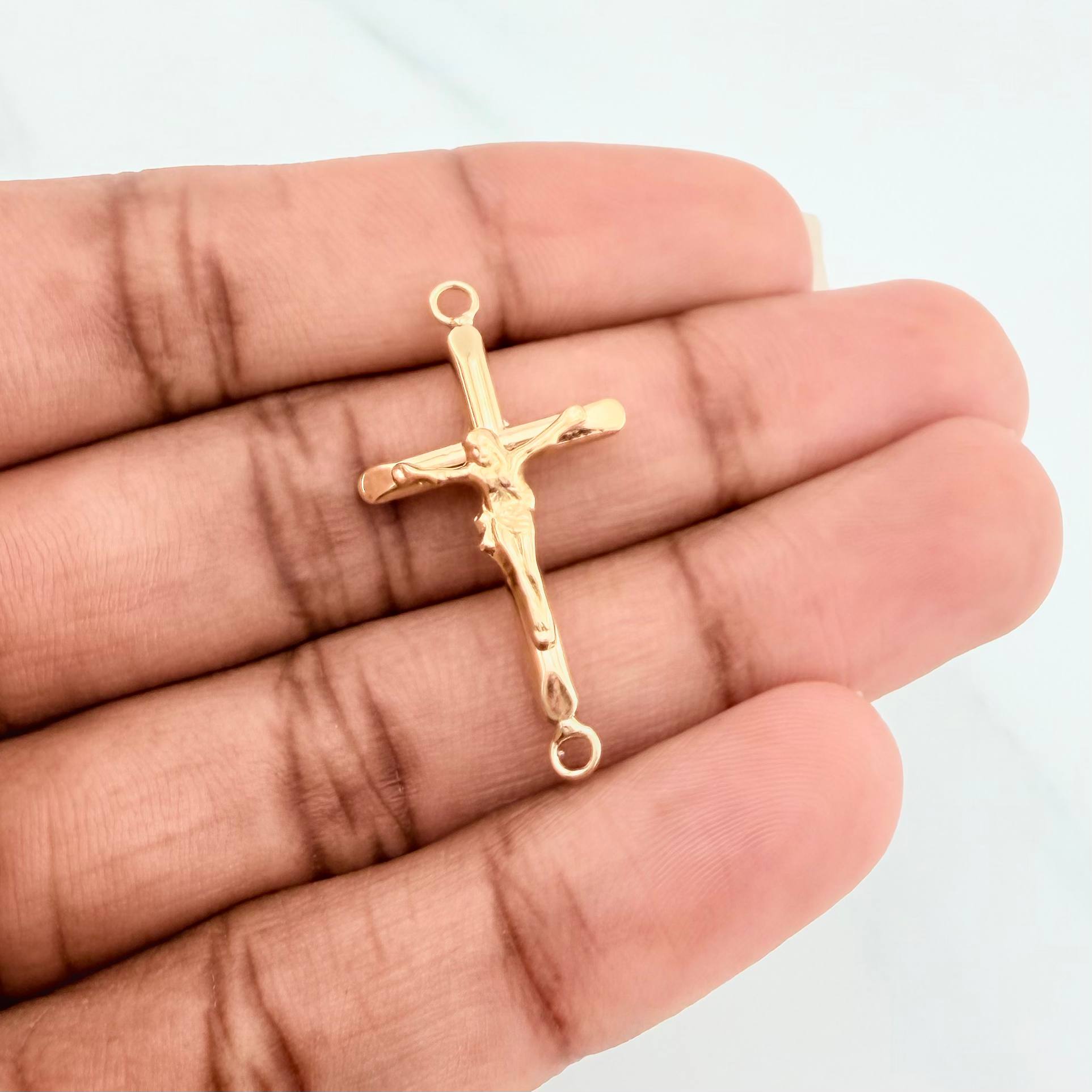 Herraje Cruz Cristo 0.85 g / 1 1/4 in Oro Amarillo 18K