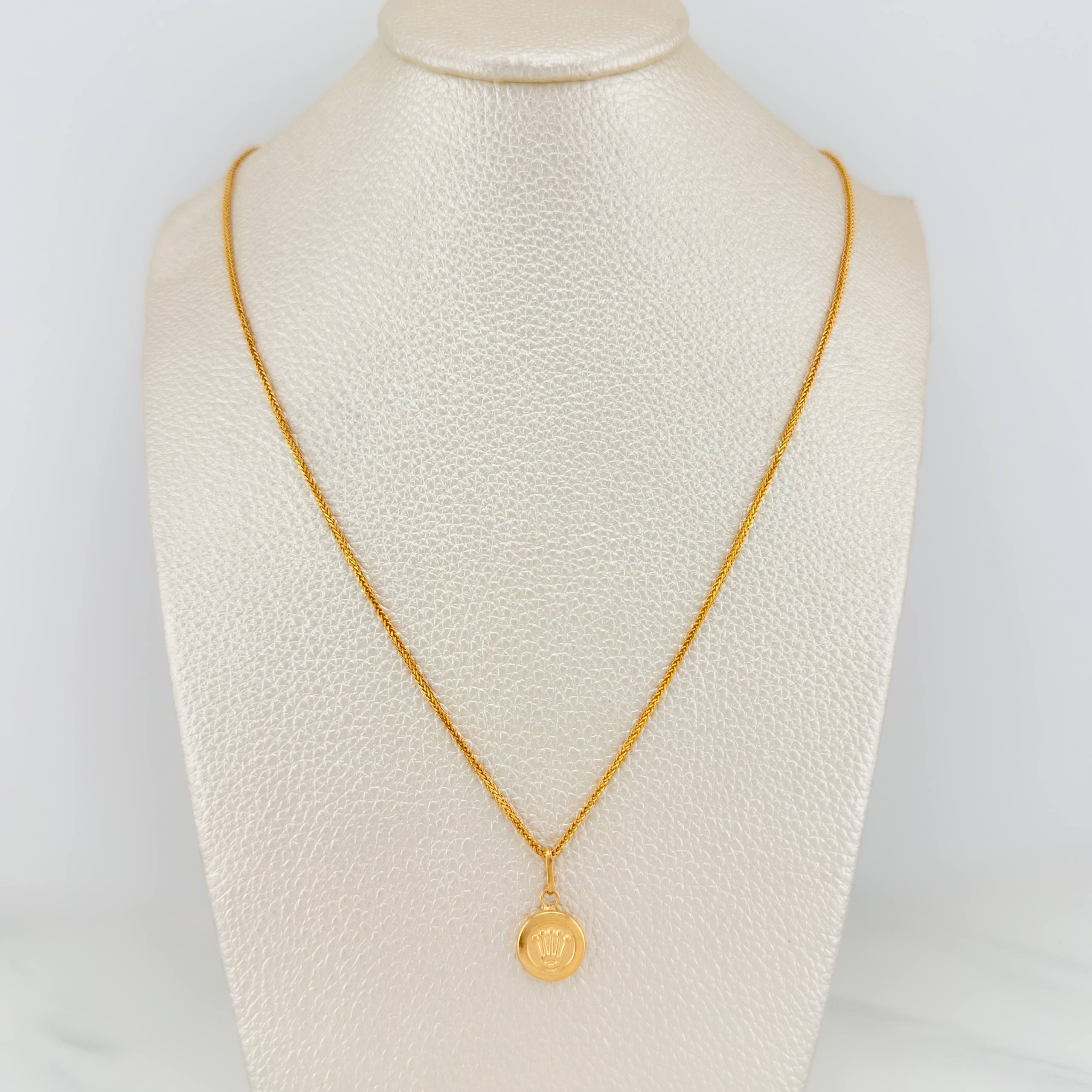 Set Cadena Franco + Dije Corona / 2,6gr / 23 1/2 in Oro Amarillo 18K