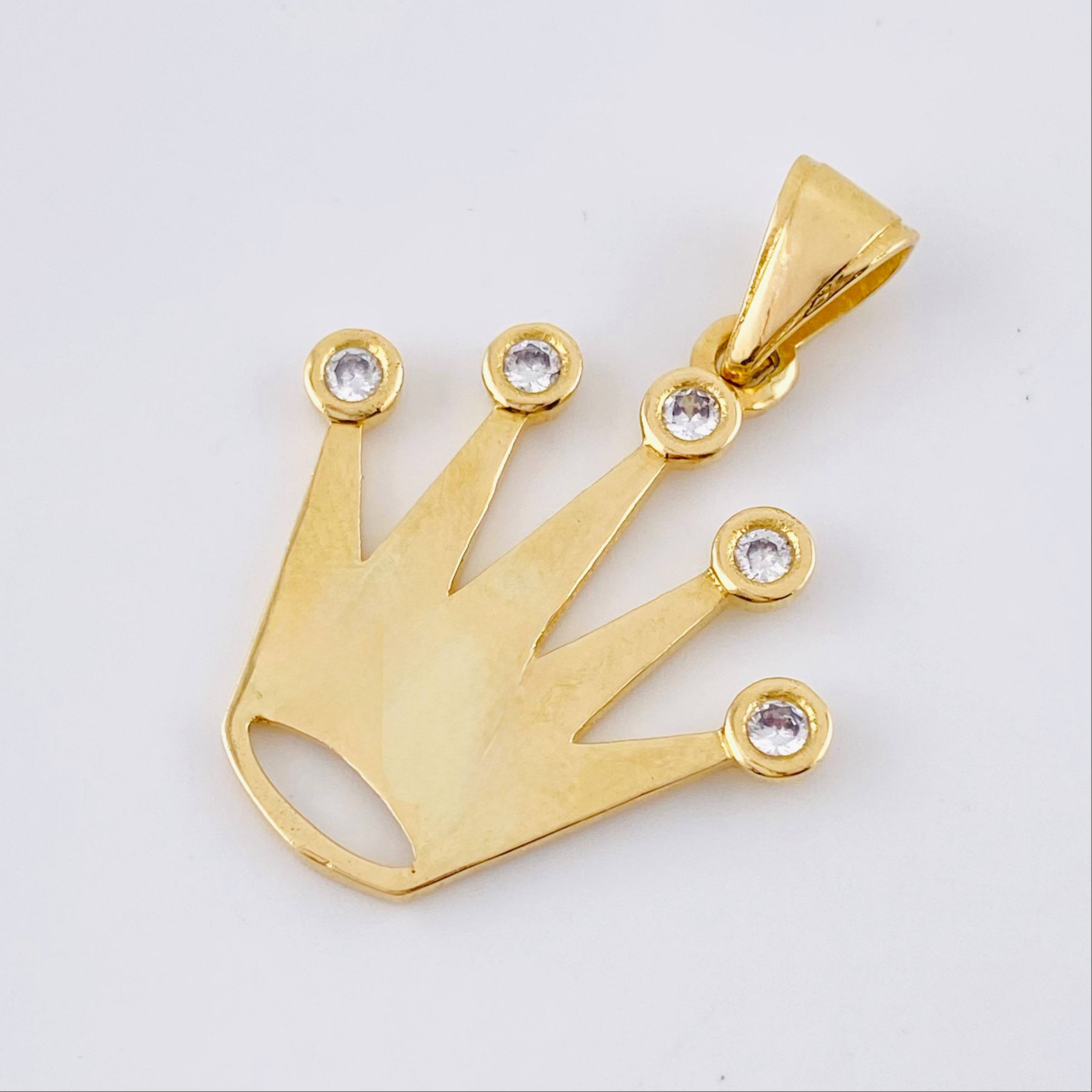 Dije Corona Silueta 5.4gr / 1 1/4 in / Oro Amarillo 18K ©