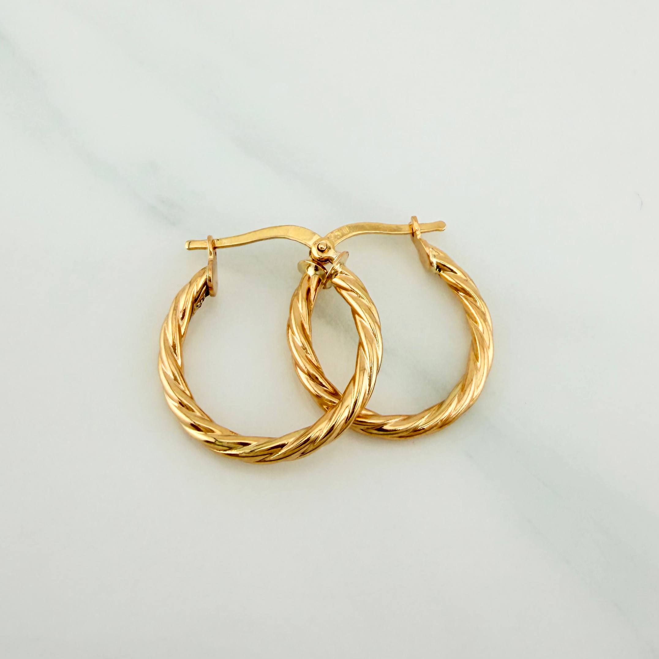 Candongas Mary 1.9 g / 3/4 in Oro Amarillo 18K