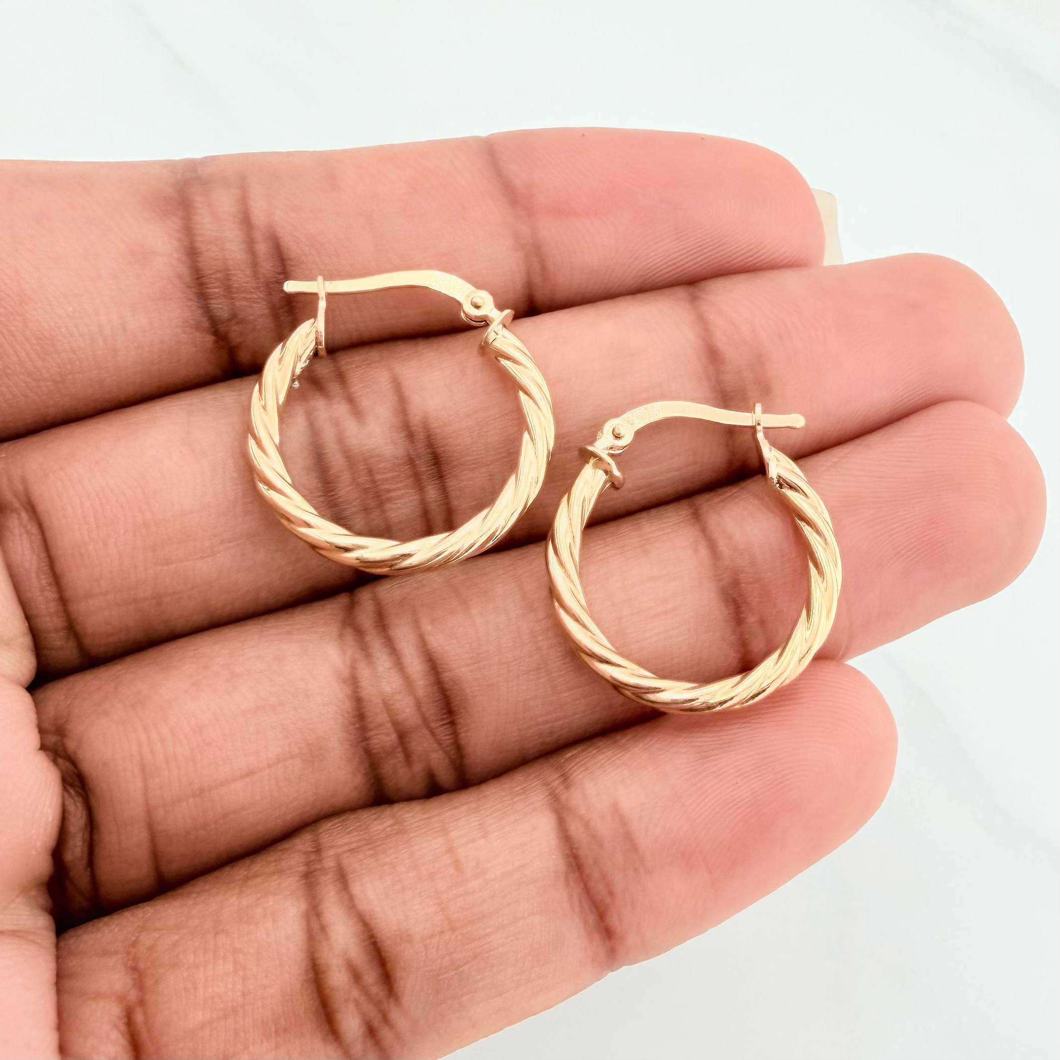 Candongas Mary 1.9 g / 3/4 in Oro Amarillo 18K