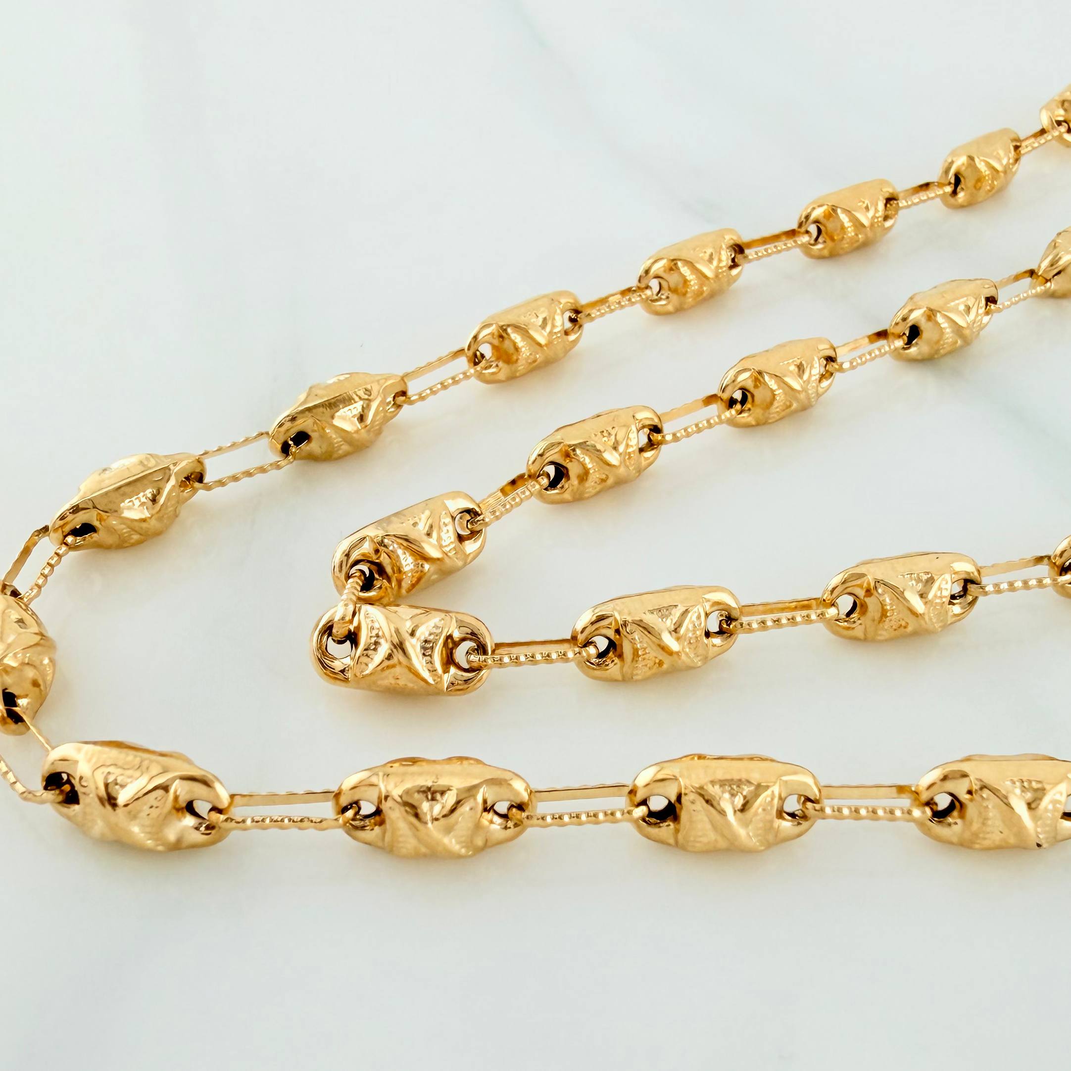 Rustic Chain X 14.1 g / 24 1/2 in / 3.9 mm 18K Yellow Gold