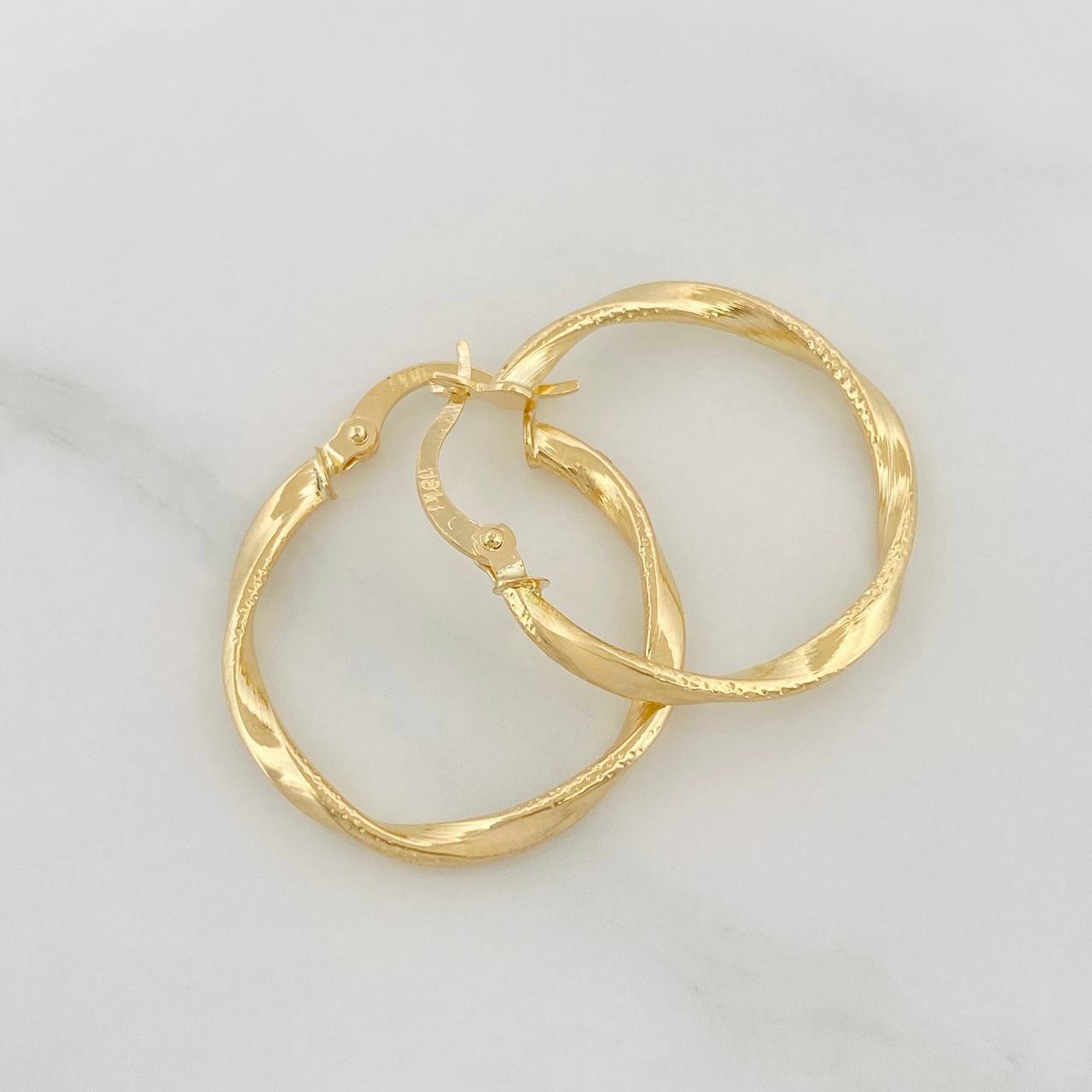Candongas Asby 1.5g / 3/4 in Oro Amarillo 18K