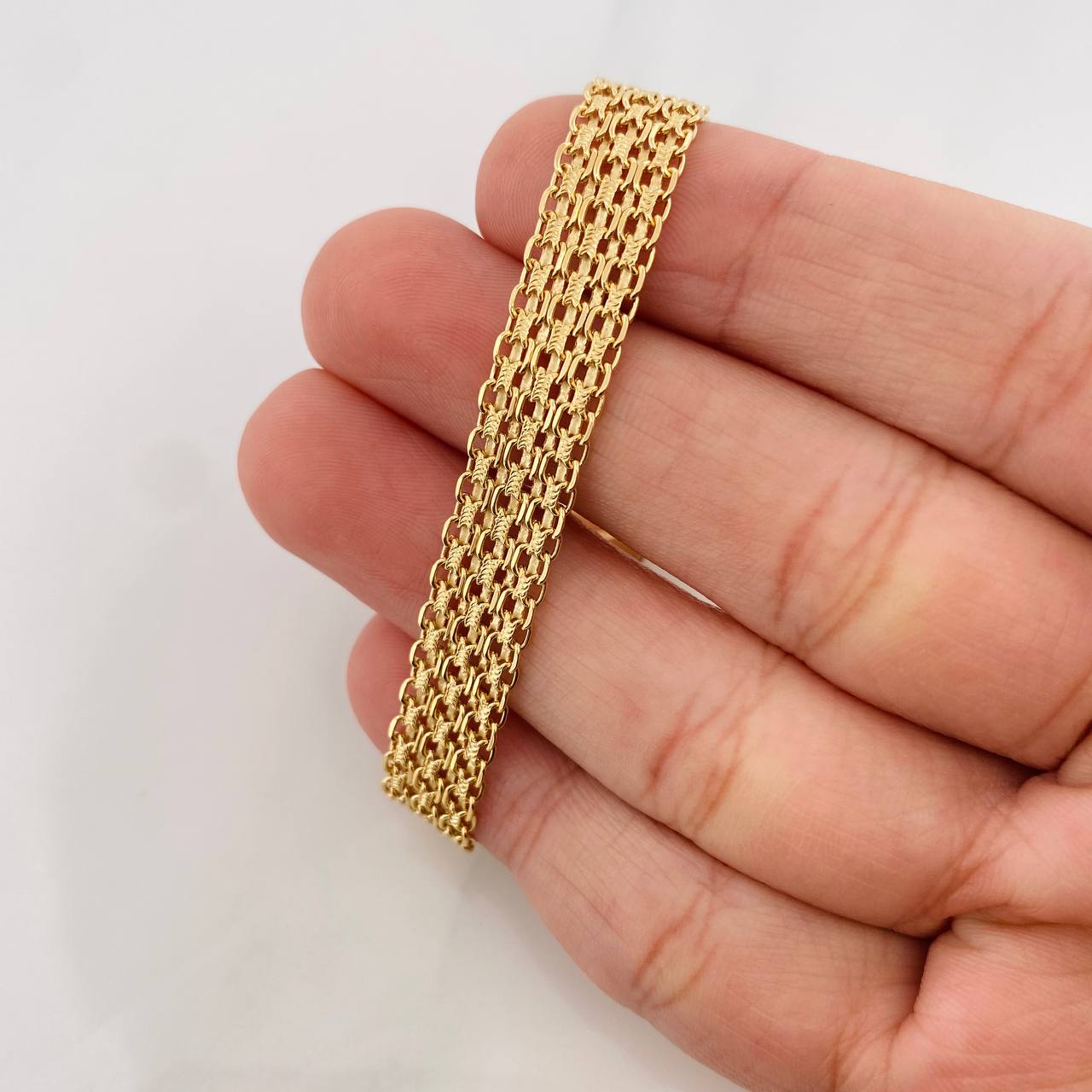 Bismark Bracelet 13.45g / 7 3/4 in / 8.8mm Yellow Gold 18K