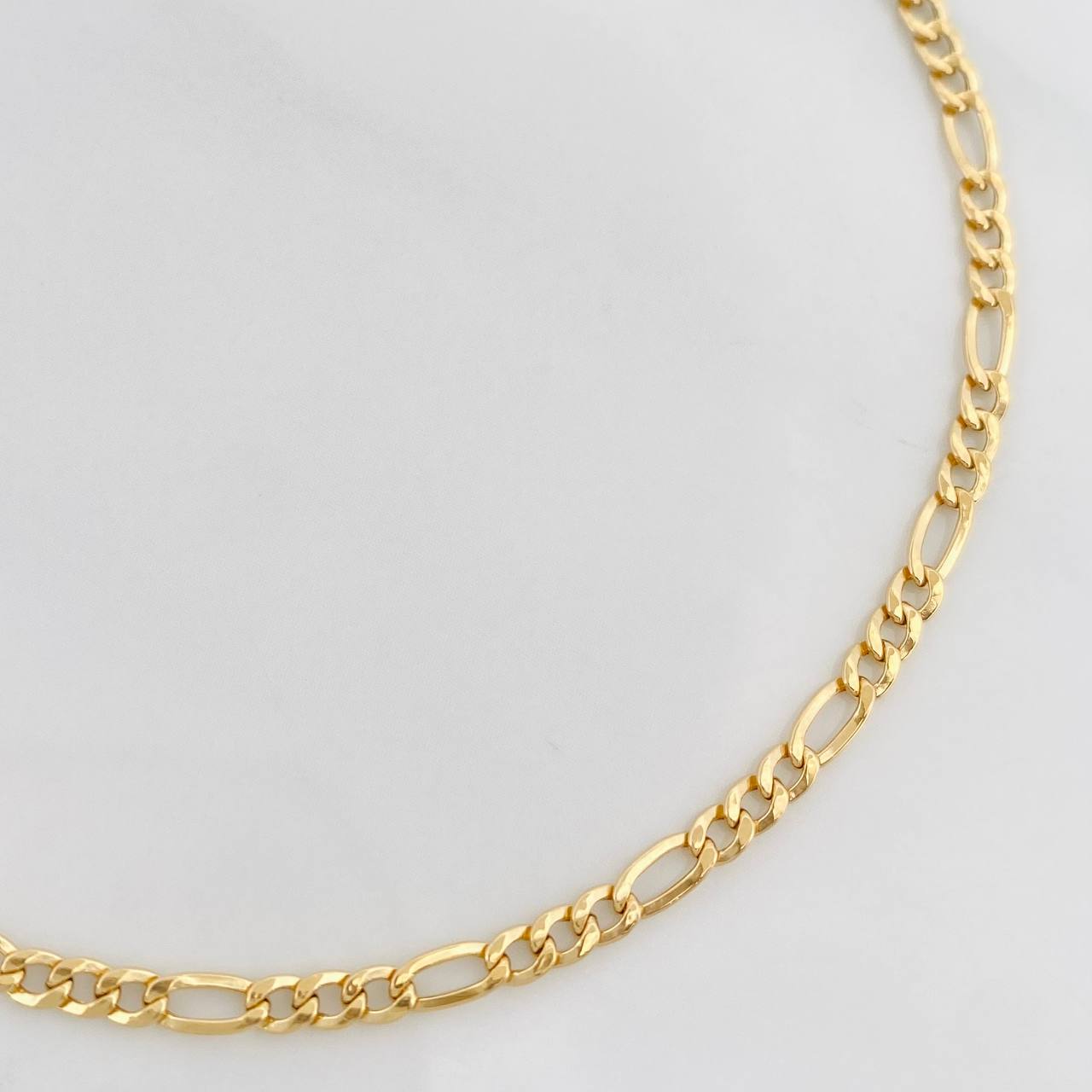 Pulso Figaro 0.95g / 7 1/2 in / 2.5mm Oro Amarillo 18K