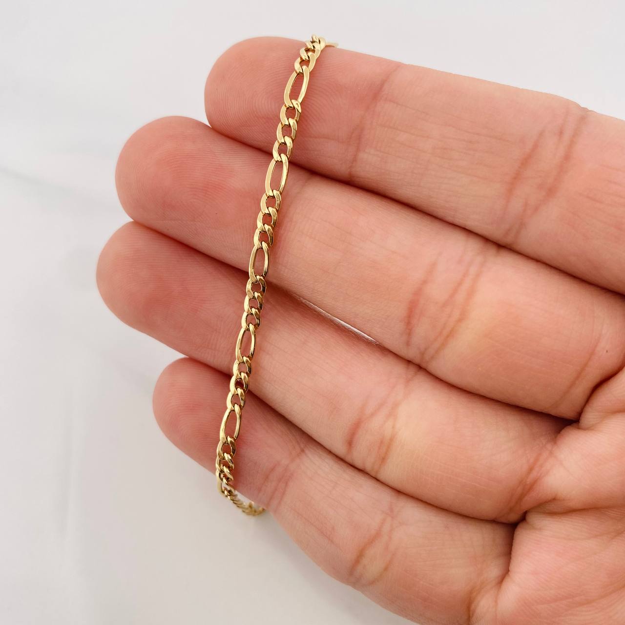 Pulso Figaro 0.95g / 7 1/2 in / 2.5mm Oro Amarillo 18K