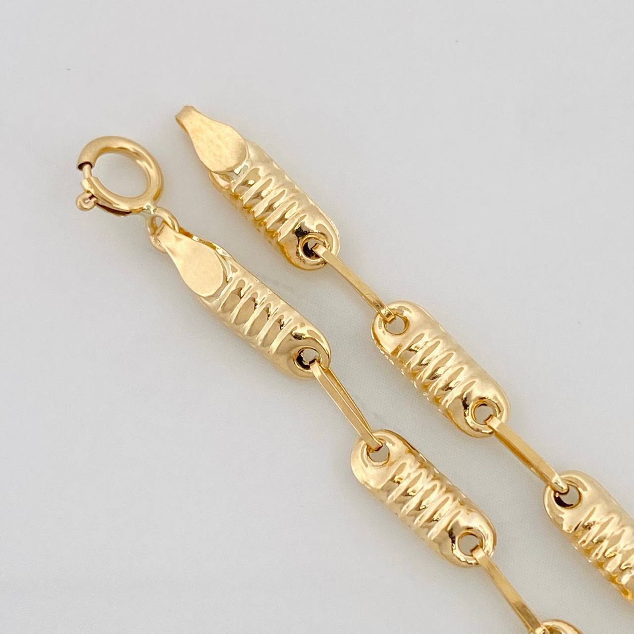 Tobillera Rustica Barril 3.7g / 9 3/4 in / 3.16mm Oro Amarillo 18K