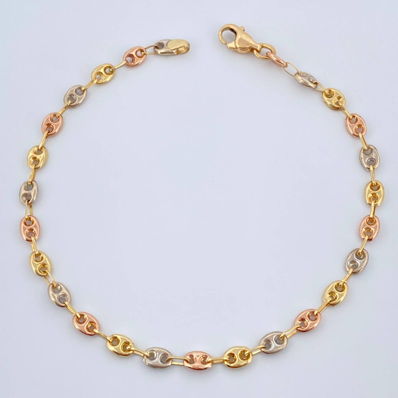 Pulso GC 3.3gr / 7 3/4 in / Tres Oros 18K $