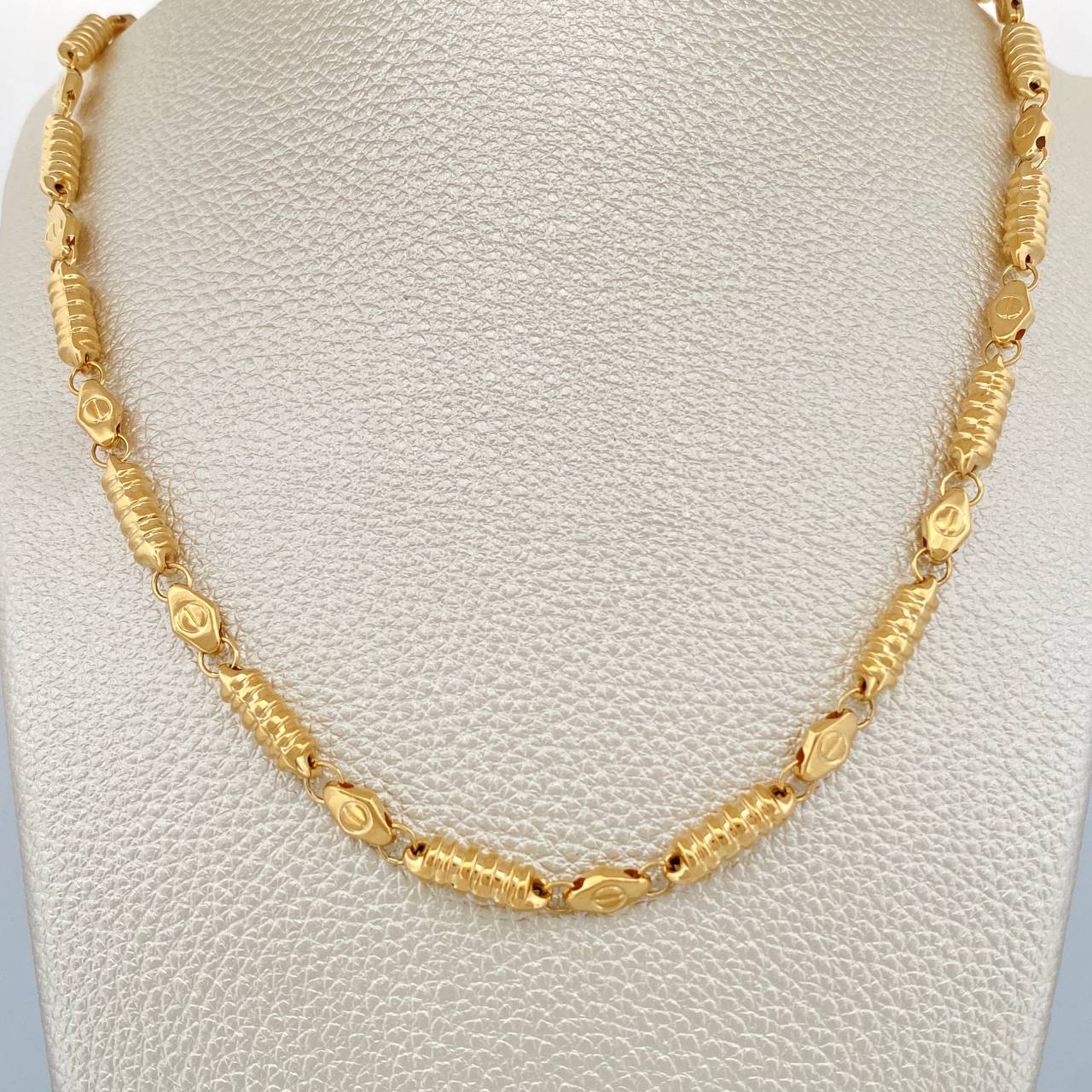 Cadena Barril 17.2gr / 24 in / Oro Amarillo 18K $