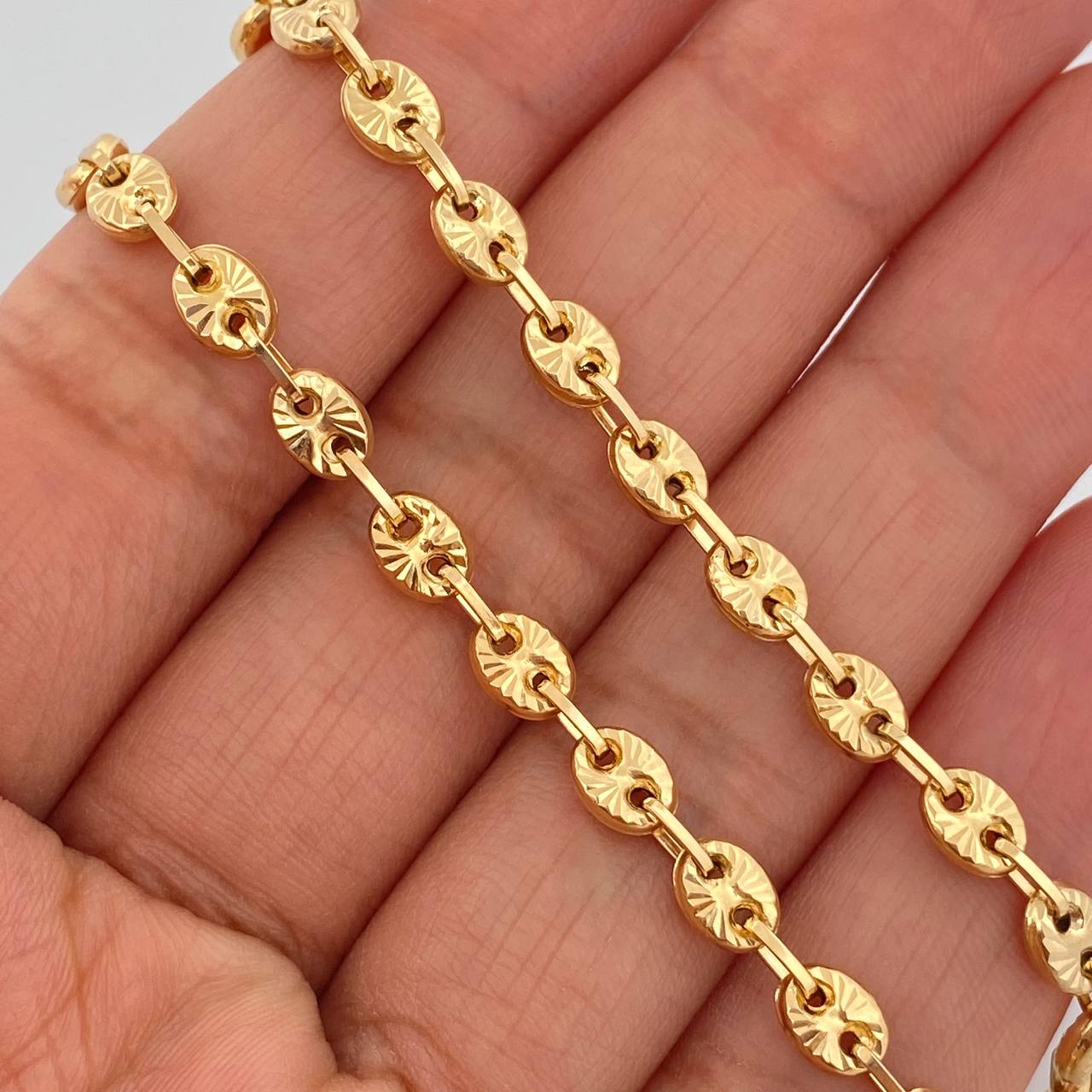 Cadena GC 15.3gr / 24 1/4 in / Oro Amarillo 18K &