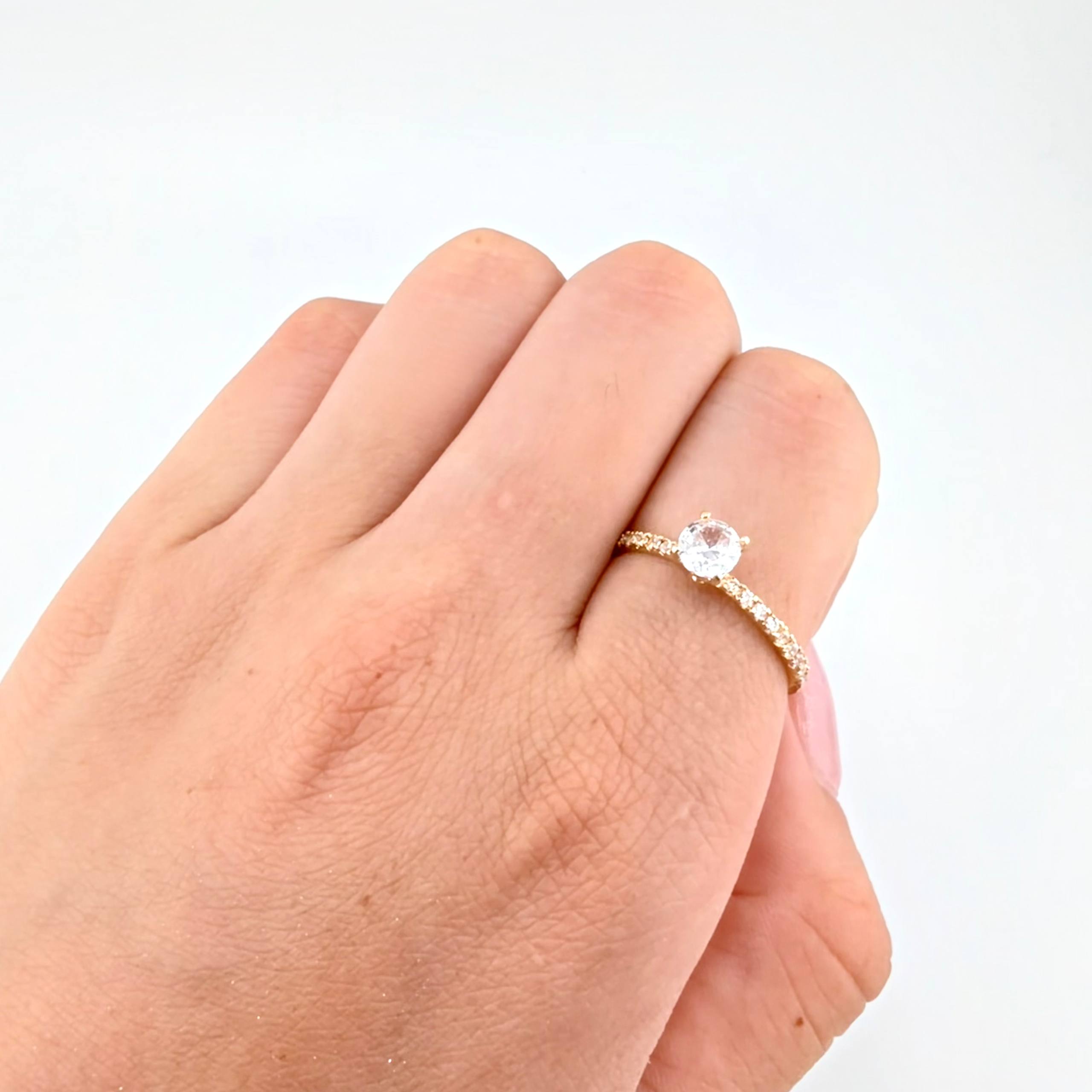 Anillo Solitario Tupido 1.6gr / T7 1/4 / Oro Amarillo 18K