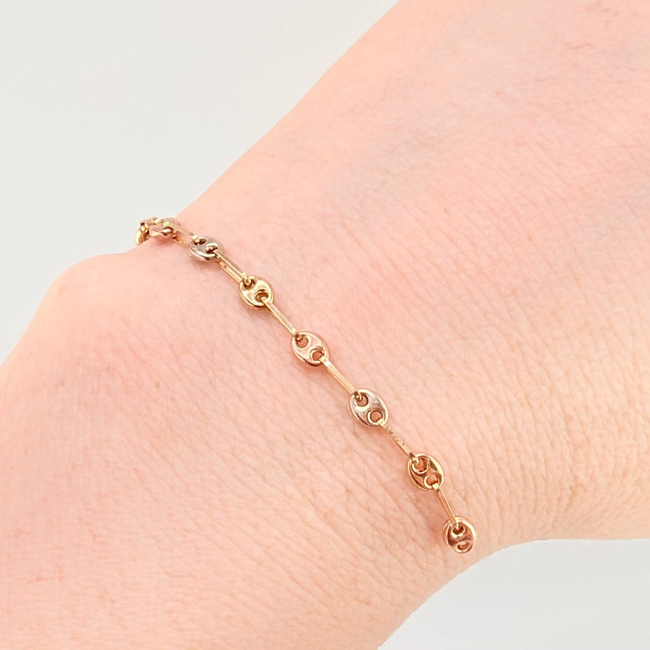 Charm Retazo GC 8 Links 0.65gr / 2 1/2 in / 3.4mm Three Golds 18K