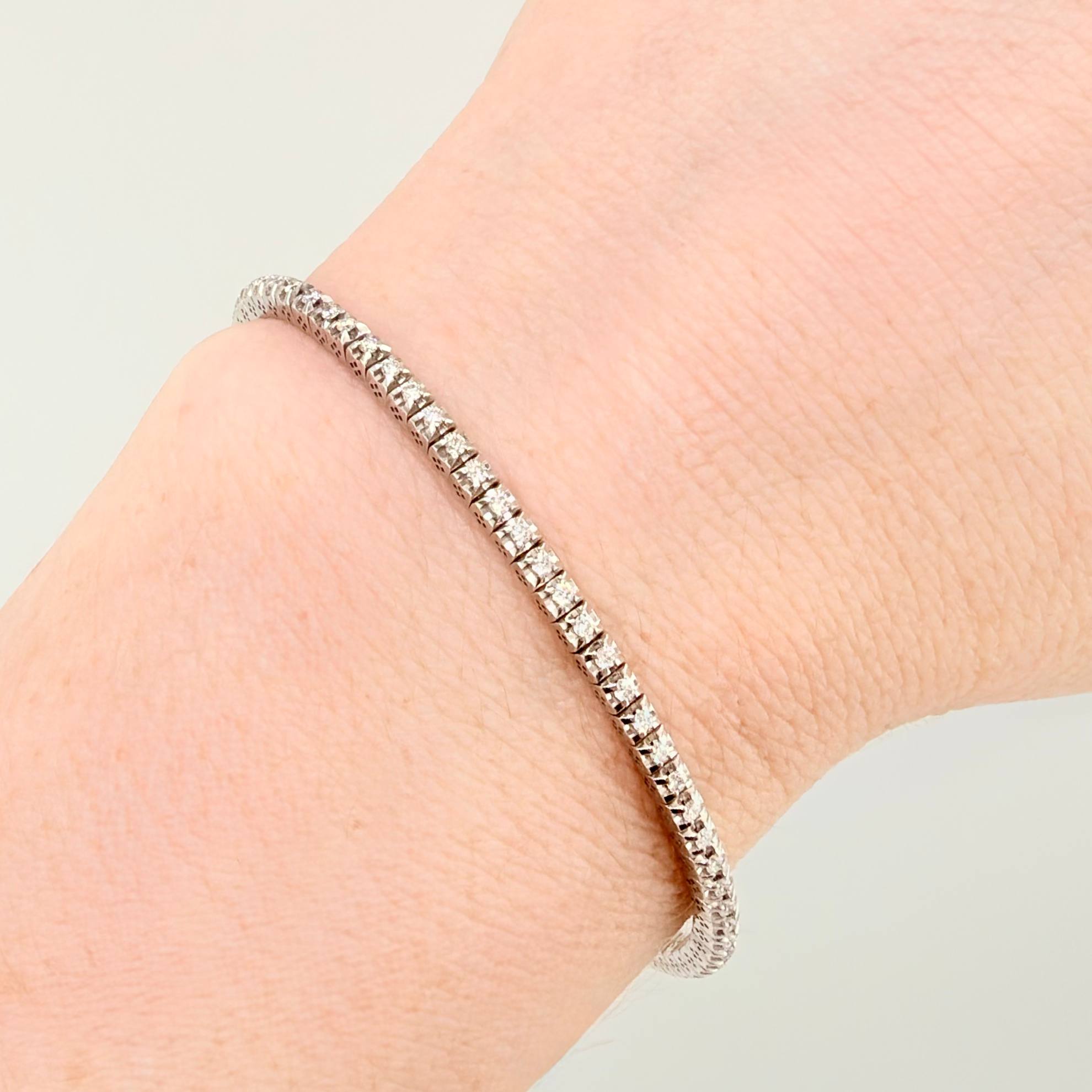 Pulso Tennis Diamantes 1 Qts 7.35gr / 7 in / 2.4mm Oro Blanco +4 18K *