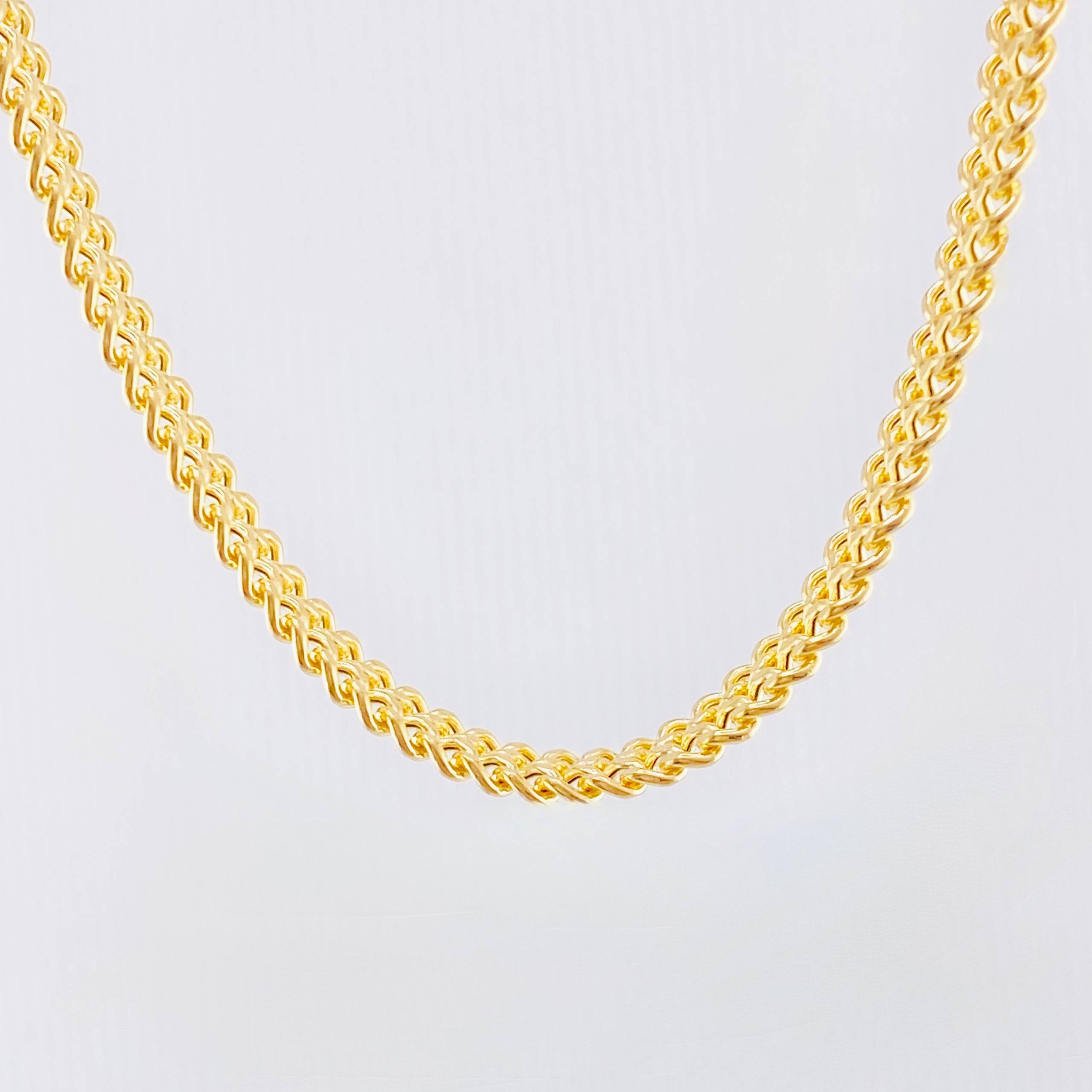 Cadena Sedusa Rectangular 15.1gr / 23 1/2 in / 5.8mm Oro Amarillo +3 18K ©