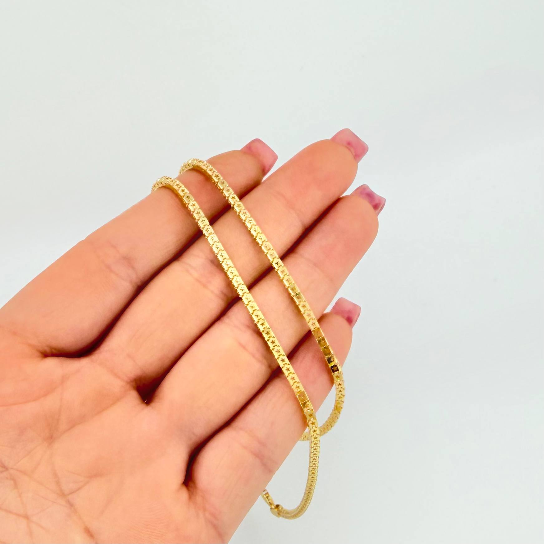 Cadena Veneciana Estrellada 7.3gr / 17 3/4 in / 2mm Oro Amarillo +3 18K *
