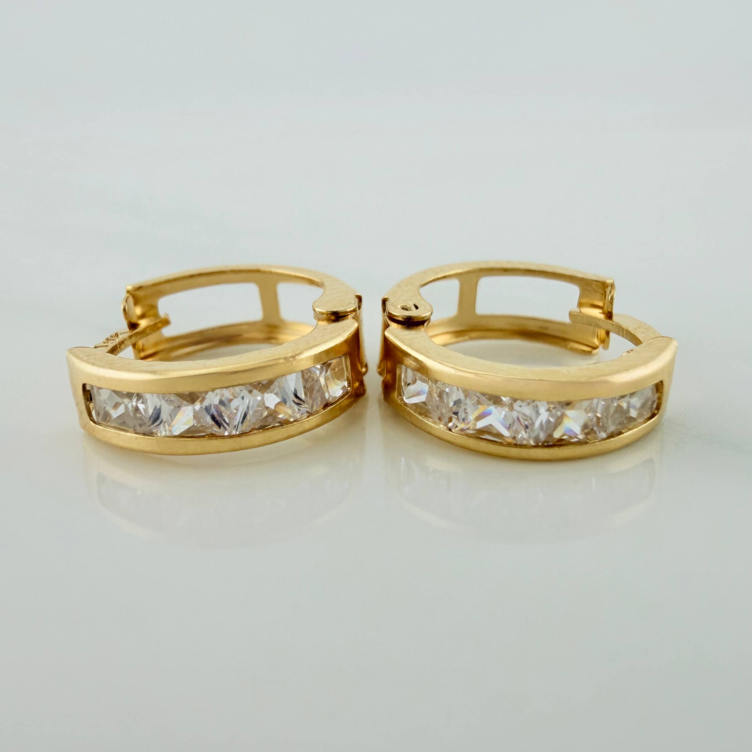 Candongas Carril 1.75 g / 1/2 in Oro Amarillo 18K