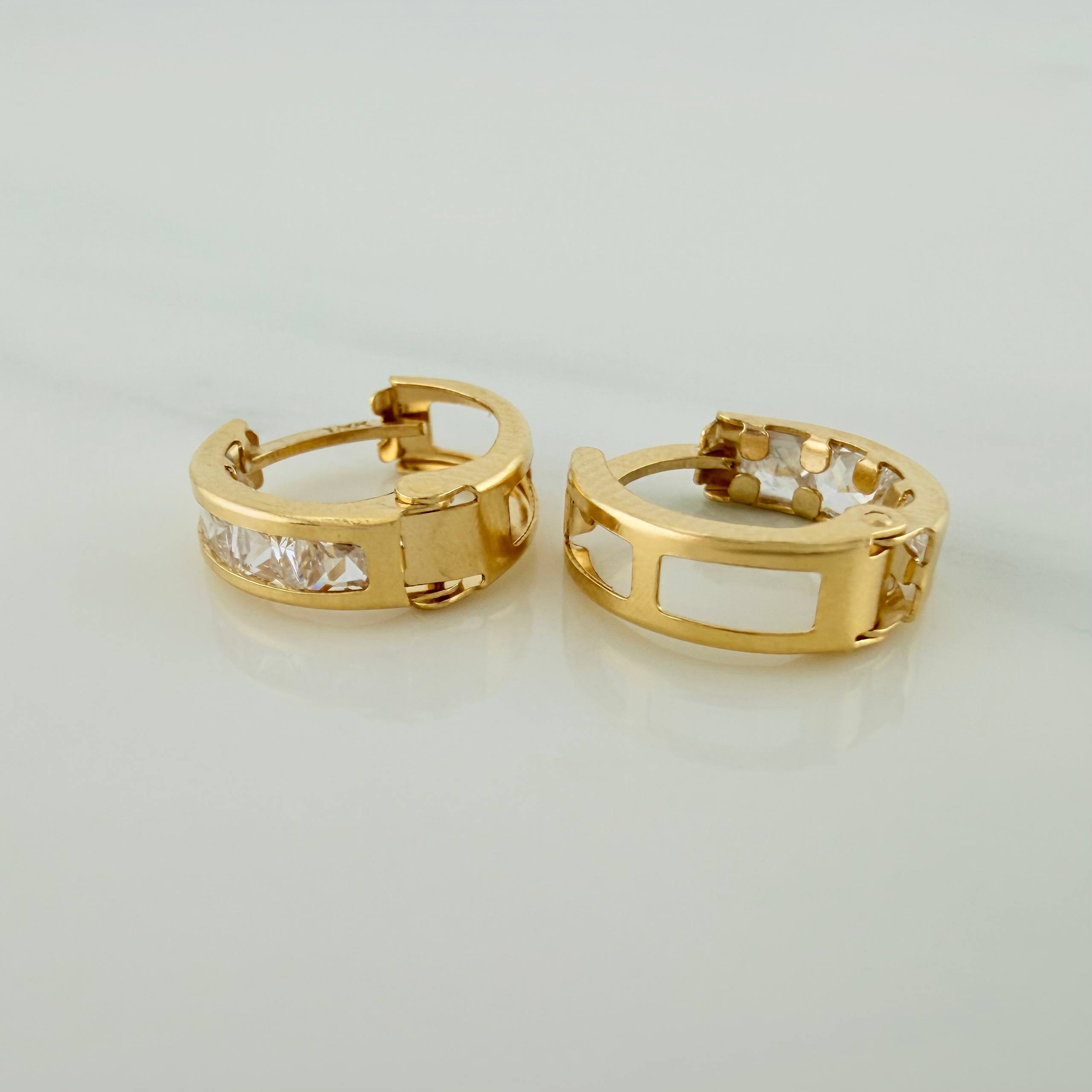 Candongas Carril 1.75 g / 1/2 in Oro Amarillo 18K