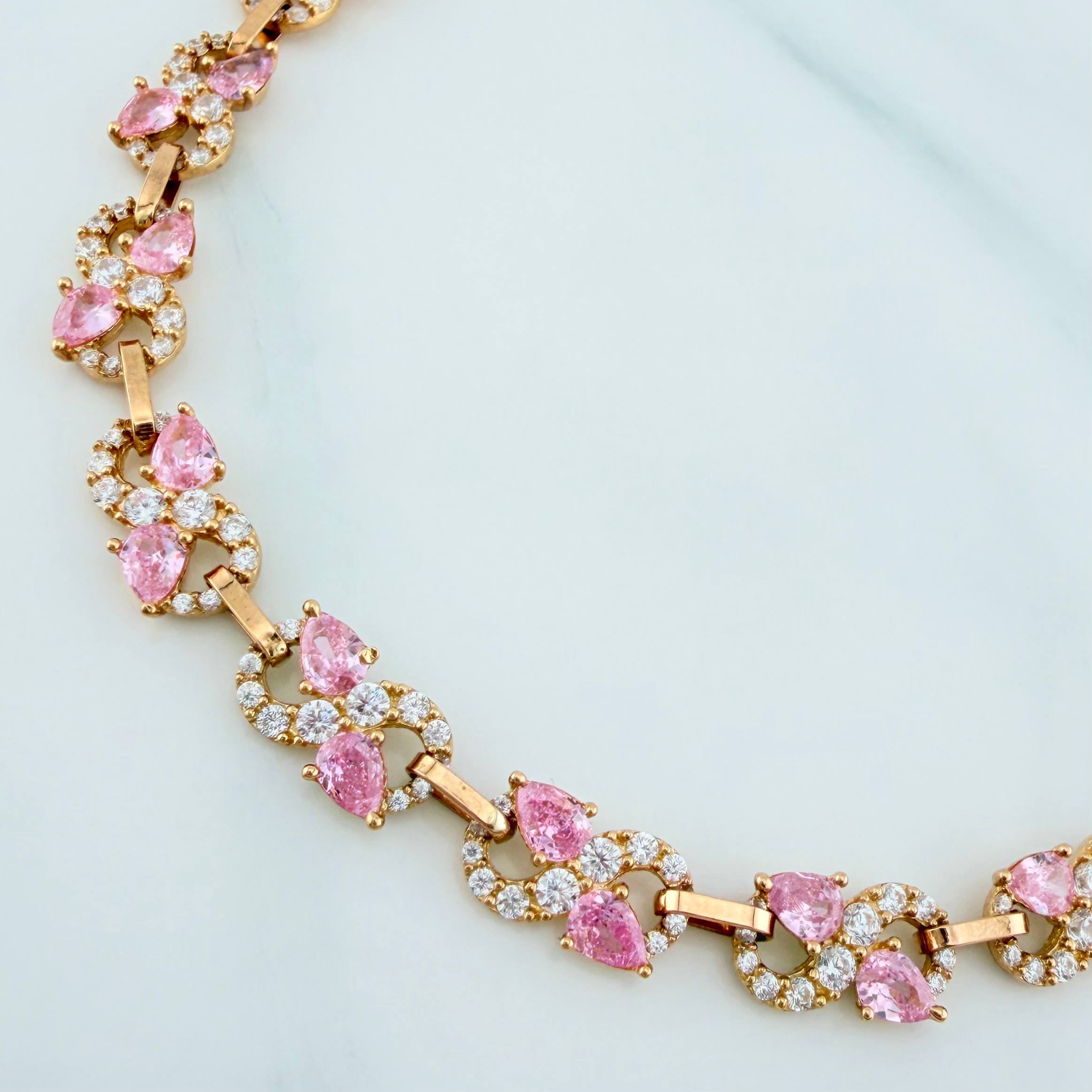 Infinite Bracelet 10.35 g / 7 1/2 in / 6.41 mm Yellow Gold 18K