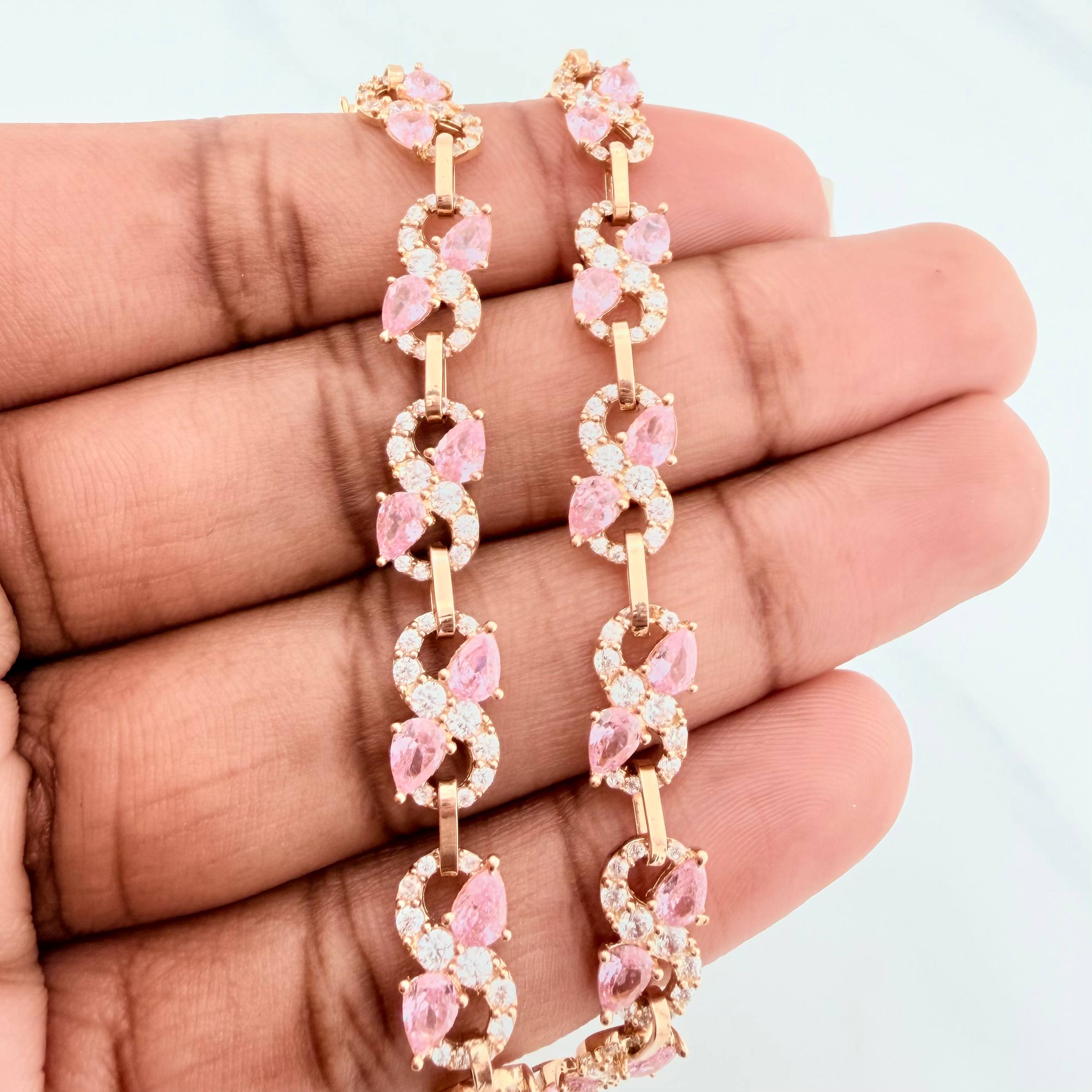 Infinite Bracelet 10.35 g / 7 1/2 in / 6.41 mm Yellow Gold 18K