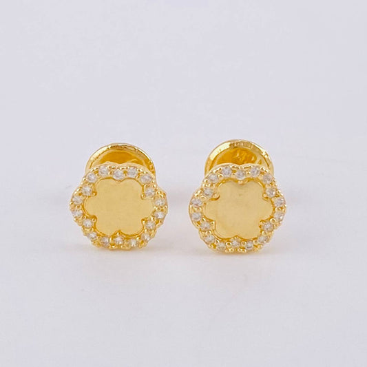 Stud Earrings Refracting Flower 0.9 g / in / 6.9 mm Yellow Gold 18K