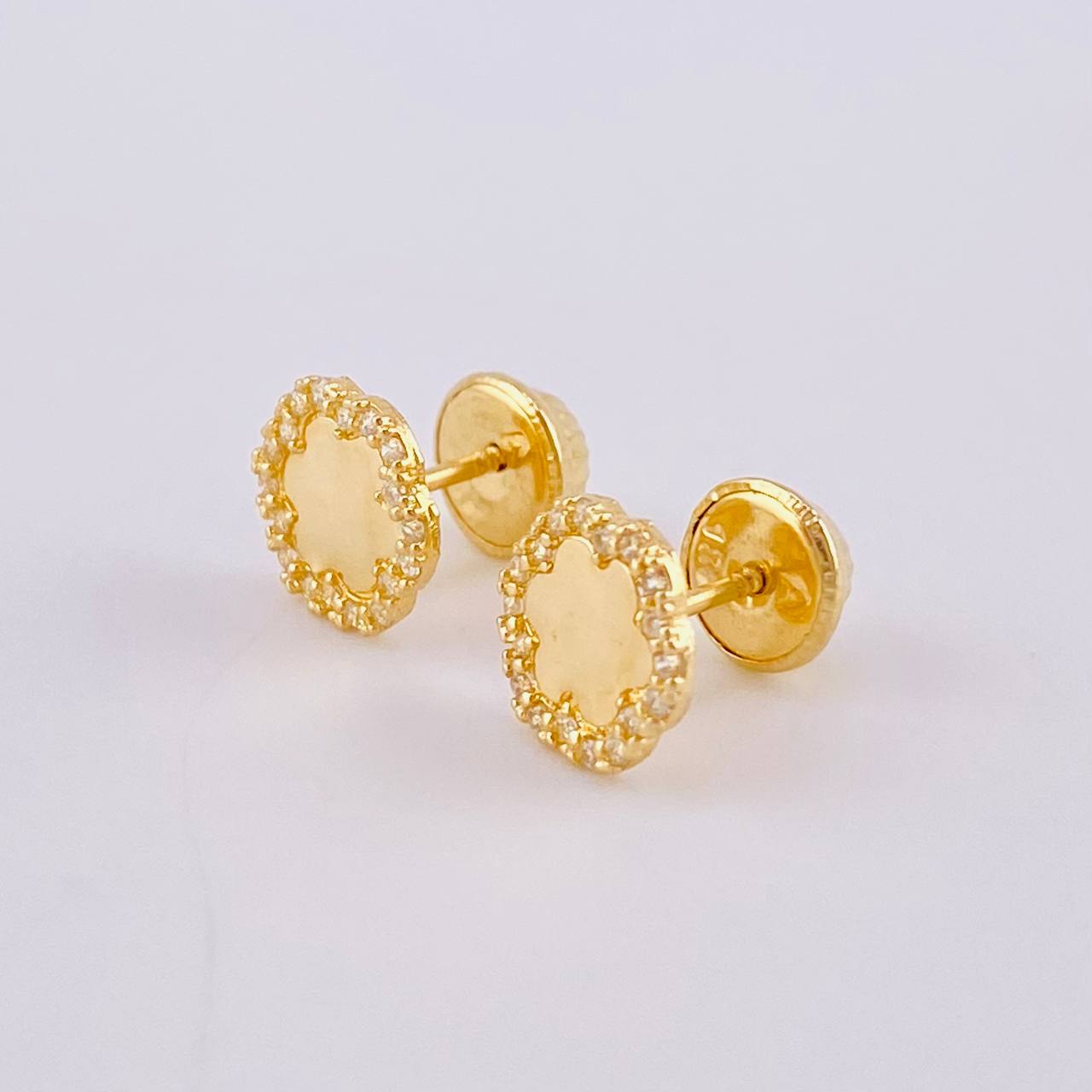 Topos Flor Refractante 0.9 g / in / 6.9 mm Oro Amarillo 18K