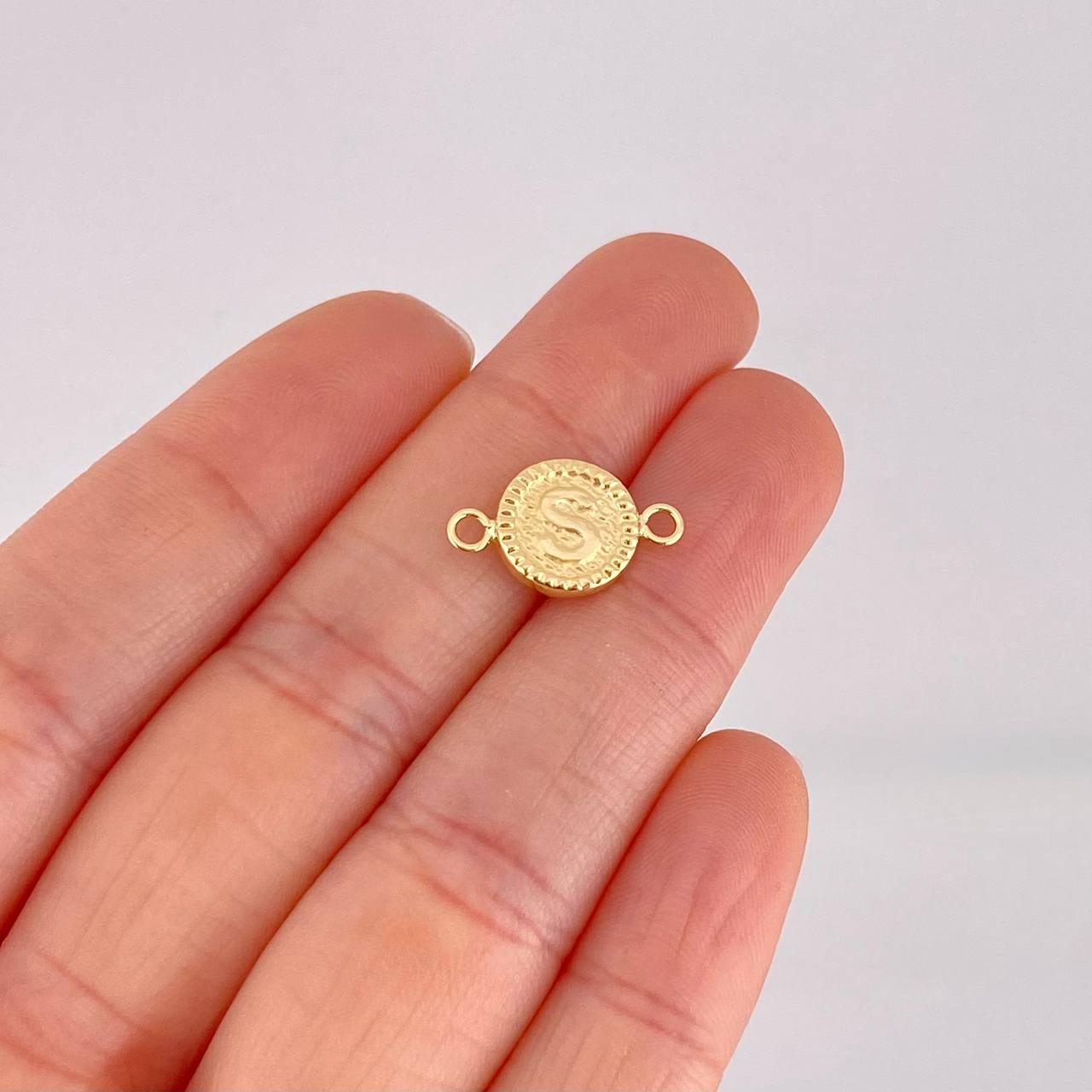 Herraje Circulo Letra S 0.55g / 3/4 in Oro Amarillo 18K