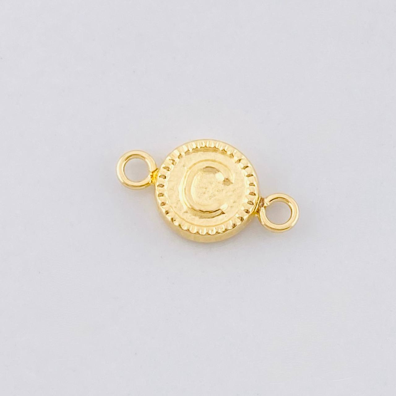 Charm Circle Letter C 0.4g / 1/2 in Yellow Gold 18K