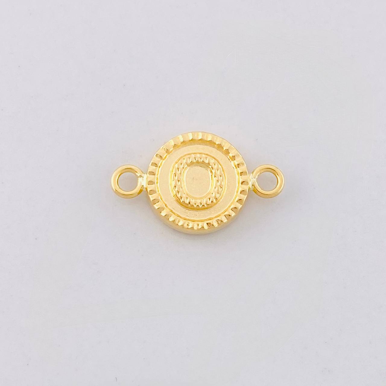 Charm Circle Letter O 0.6g / 3/4 in Yellow Gold 18K