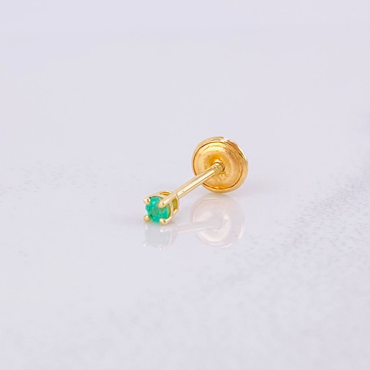 Topo Cuatro Garras Esmeralda 17pts 0.3g / in / 2.2mm Oro Amarillo 18K