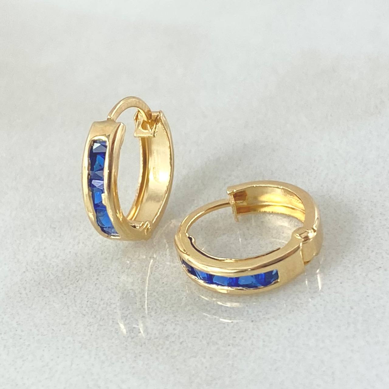 Hoop Earrings Track 0.85gr / 1cm / 18K Gold ©