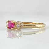 Solitaire Ring with Side Snowflakes 1.75gr / Size 6 1/4 / 18K Gold ©