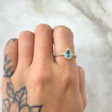 Solitaire Ring Halo Drop 2.45gr / Size 8 1/4 / 18K Gold ©