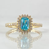 Anillo Solitario Halo Rectangular 2.8gr / T8 / Oro Amarillo 18K